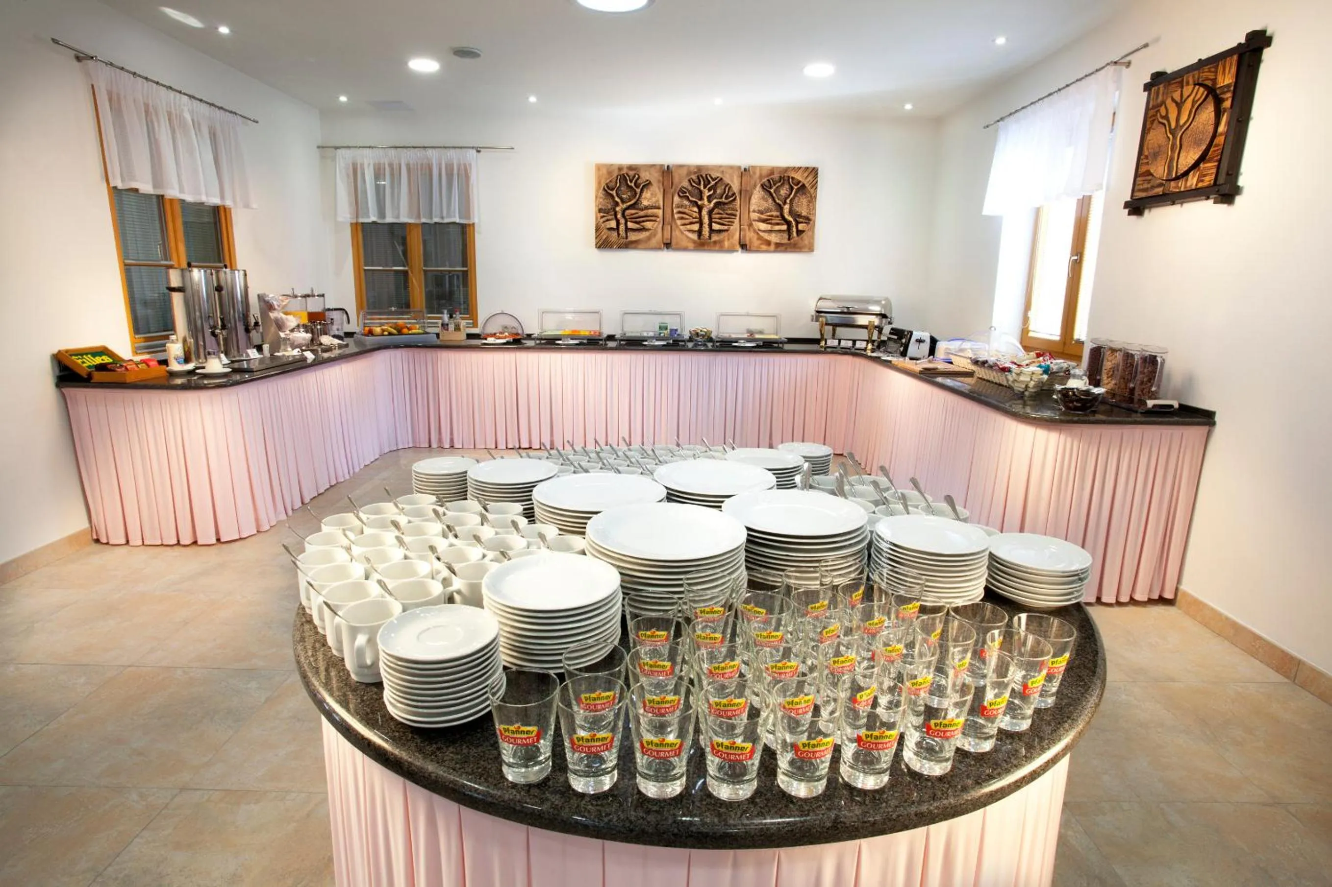 Buffet breakfast in Garni hotel Celnice