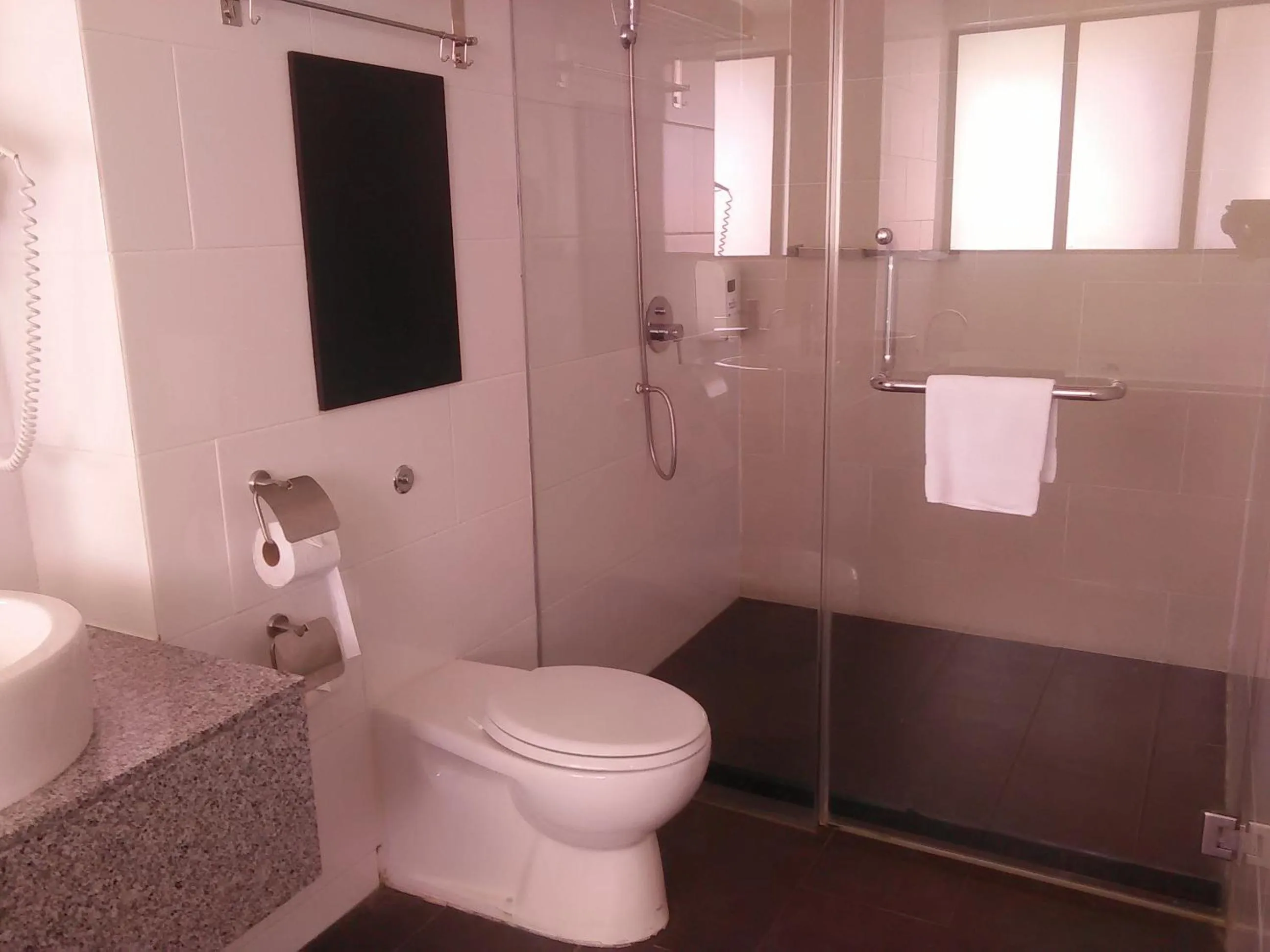 Bathroom in Gloria Swiss Hotel & Apartment Sandakan