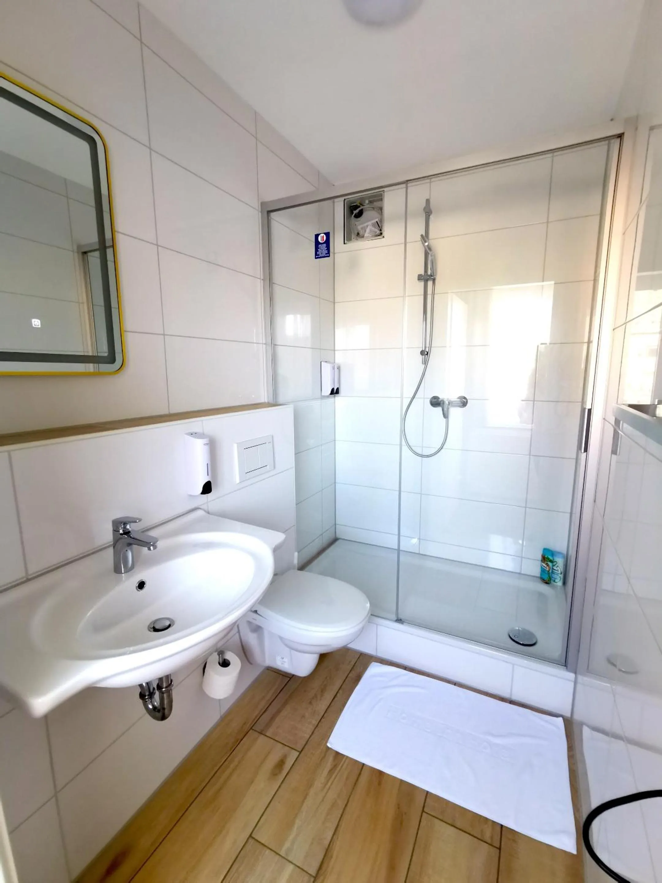 Bathroom in Home Inn Hotel