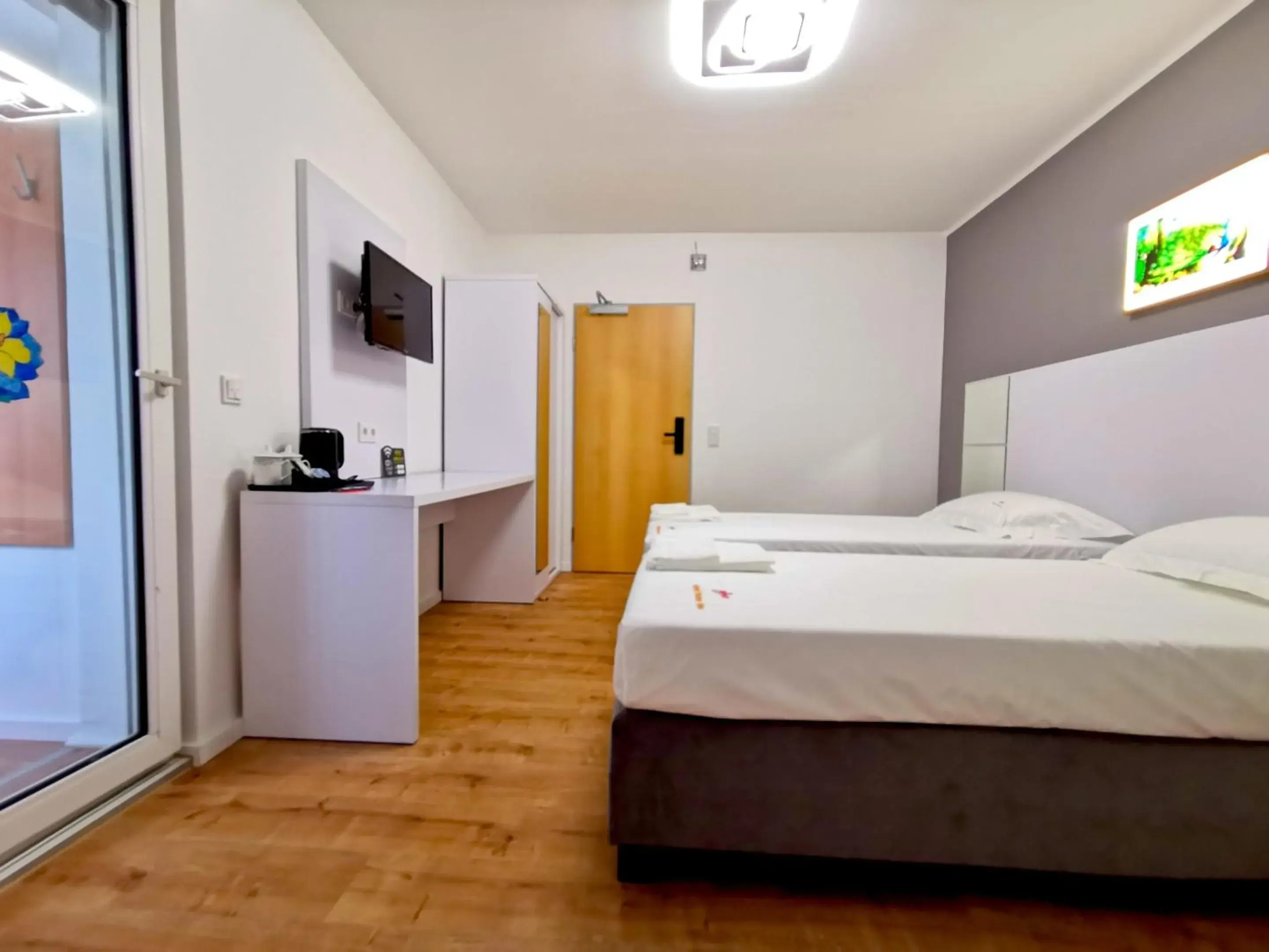 Bedroom, Bed in Home Inn Hotel Bedroom, Bed in Home Inn Hotel