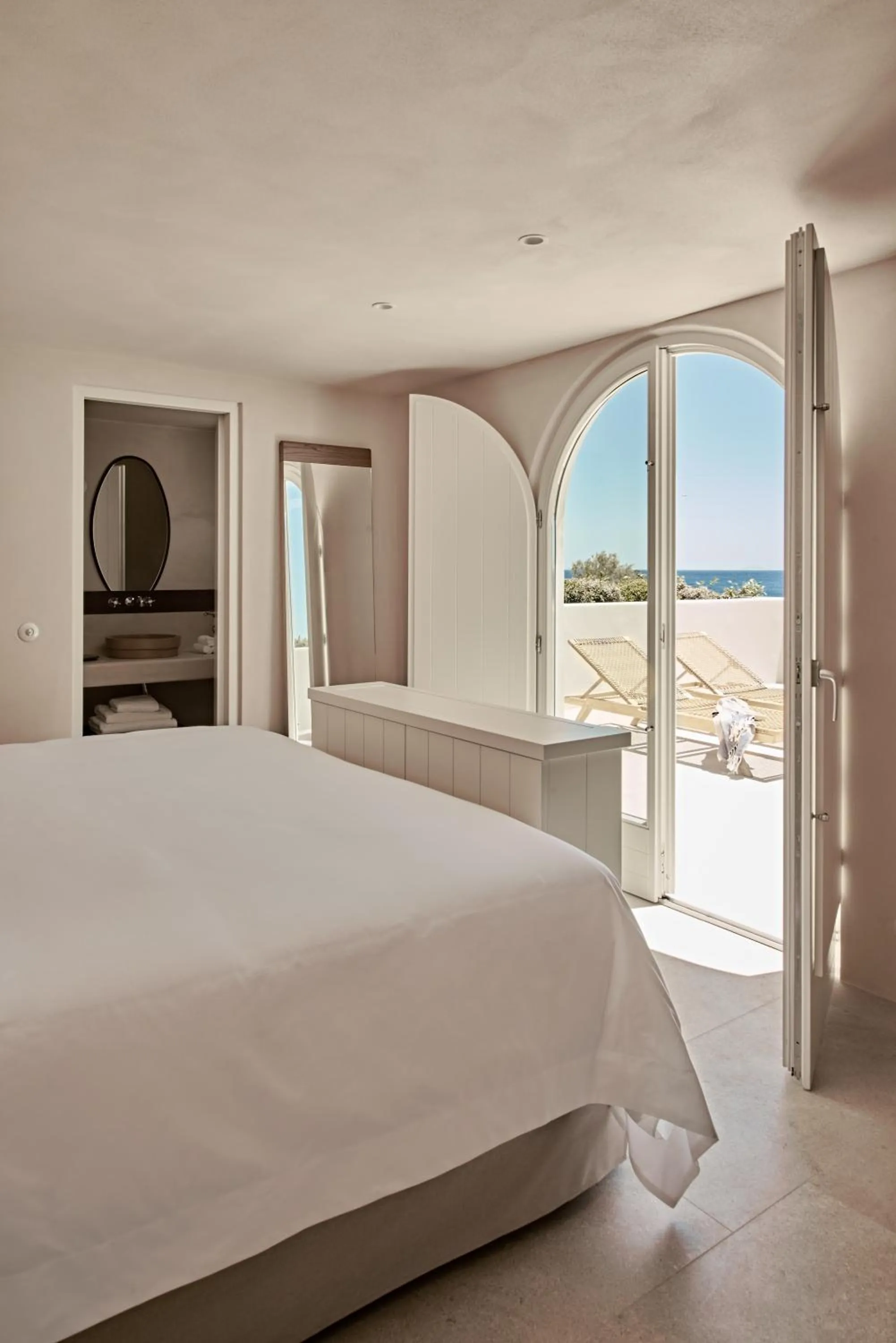 Bed in Istoria, a Member of Design Hotels