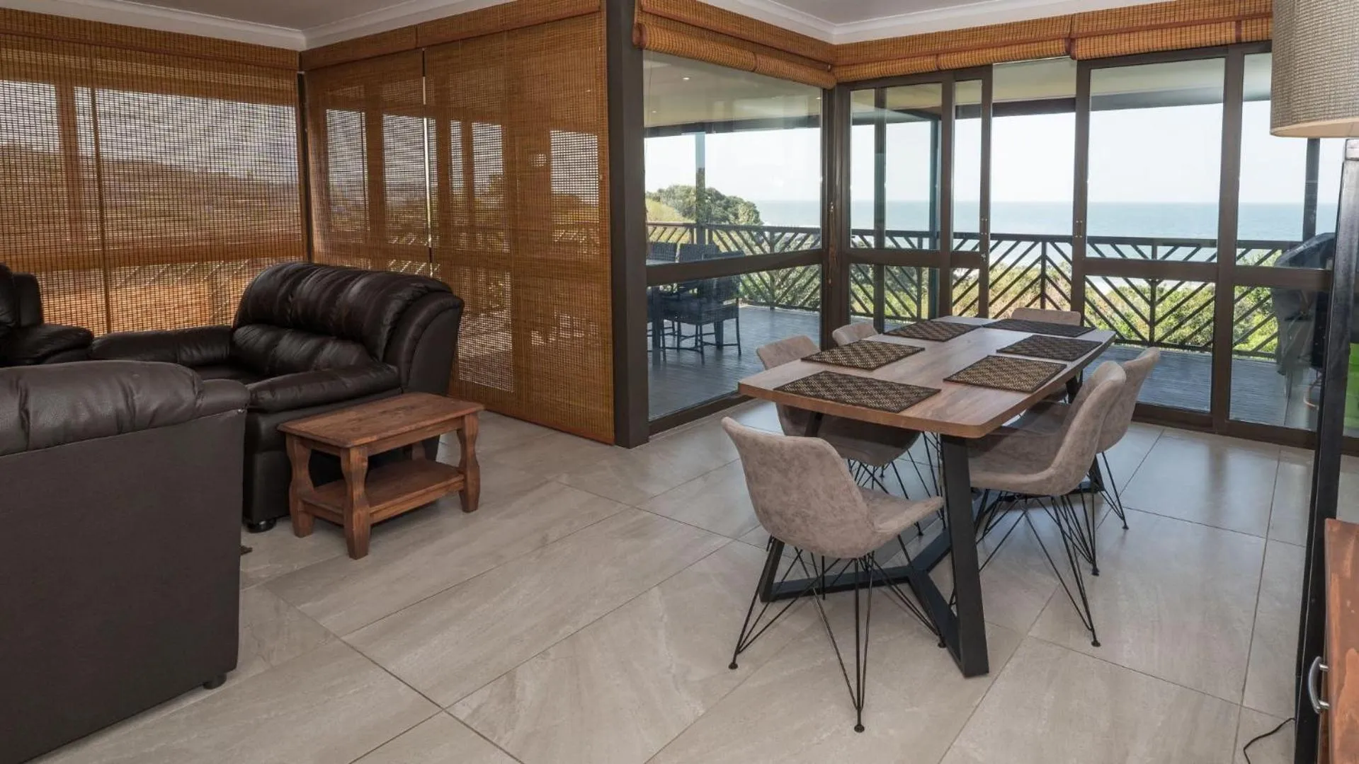 Living room in ANEW Hotel Ocean Reef Zinkwazi