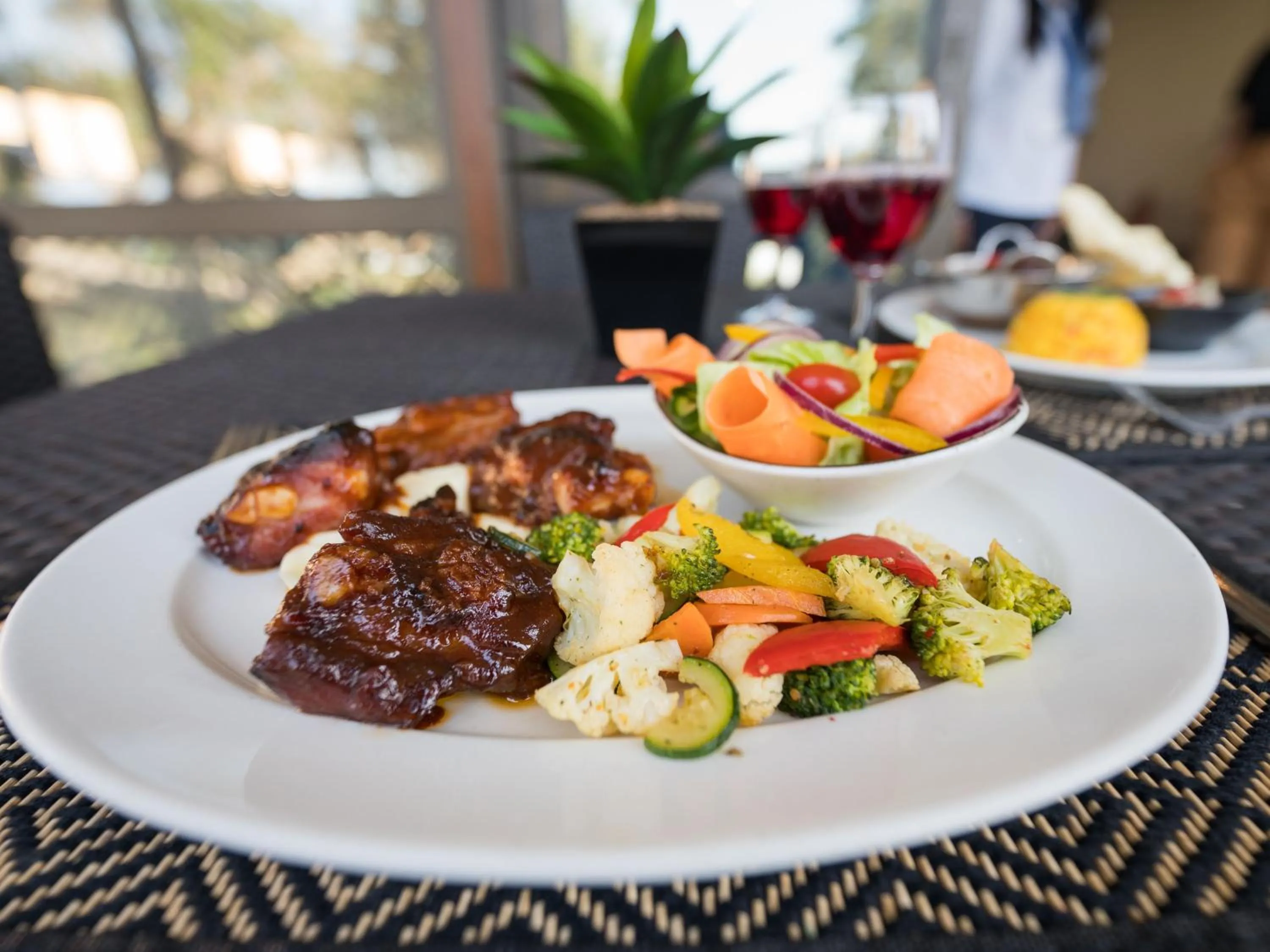 Food and drinks in ANEW Hotel Ocean Reef Zinkwazi