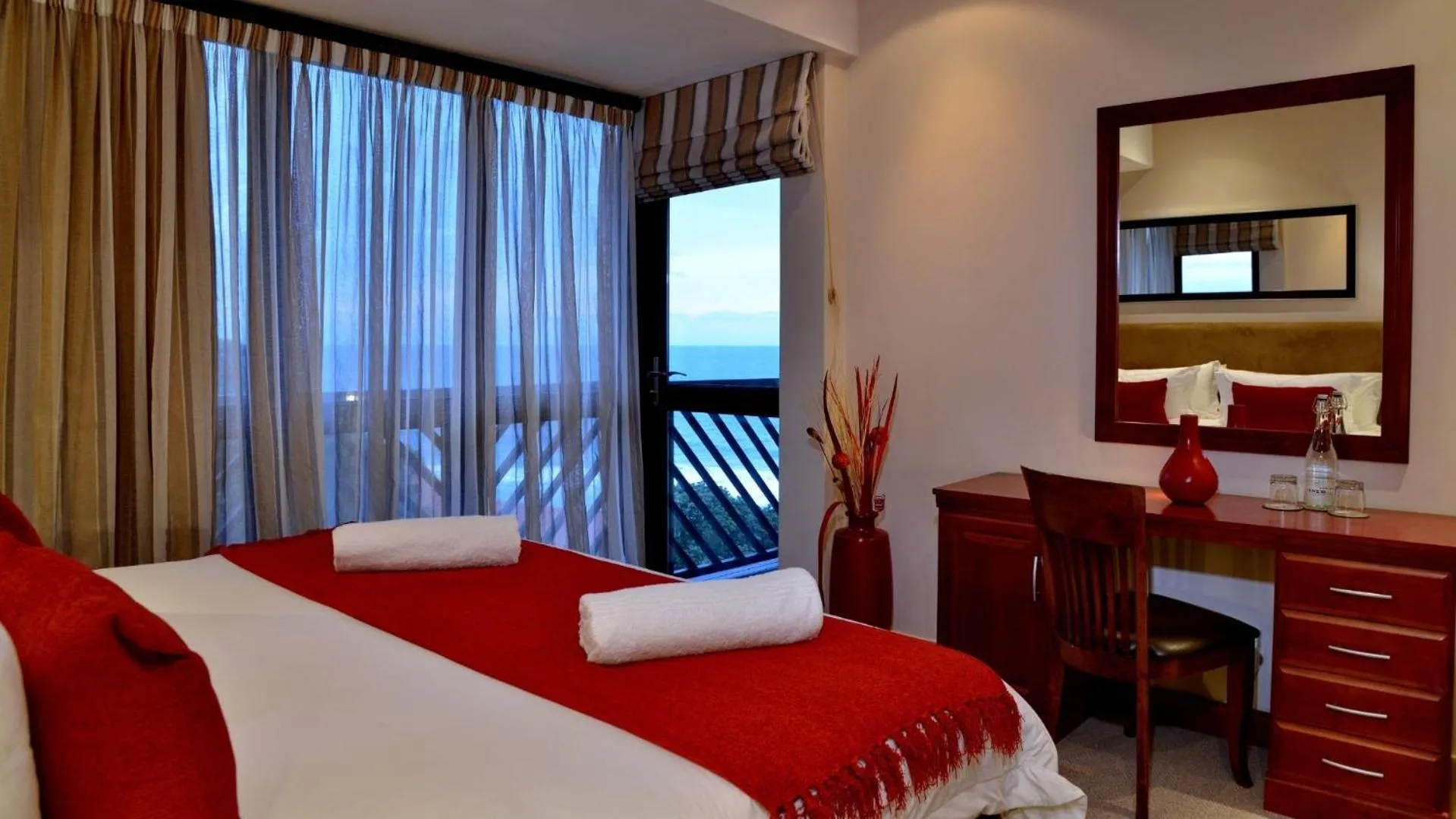 Bed in ANEW Hotel Ocean Reef Zinkwazi