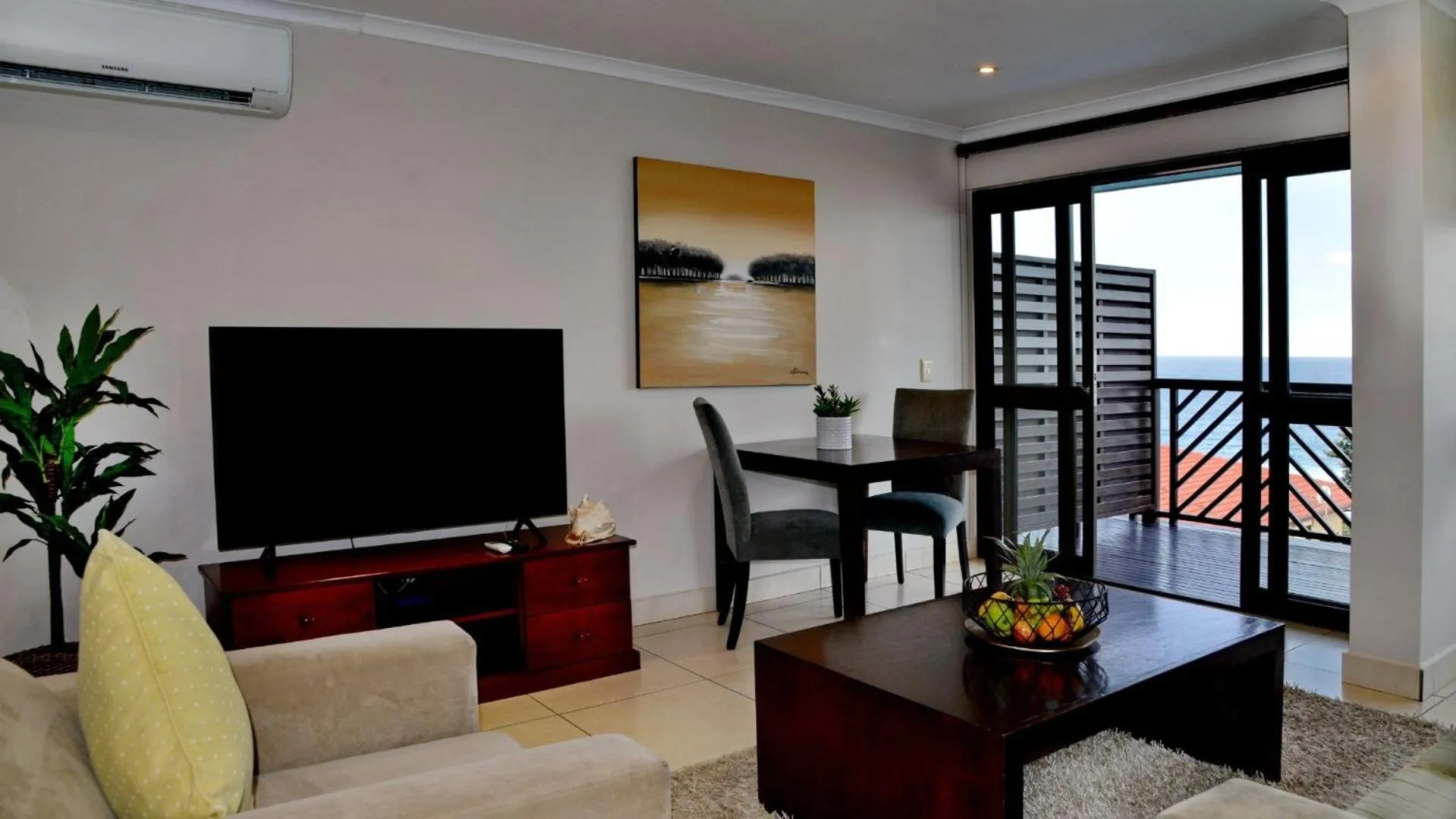 Communal lounge/ TV room in ANEW Hotel Ocean Reef Zinkwazi