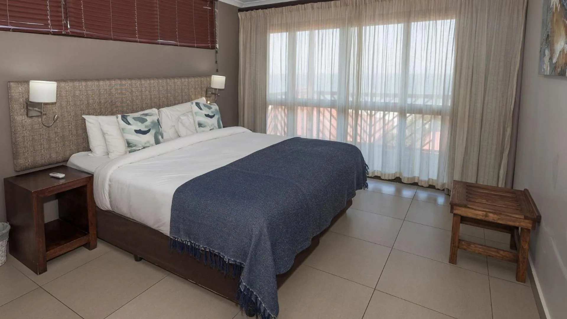Bed in ANEW Hotel Ocean Reef Zinkwazi