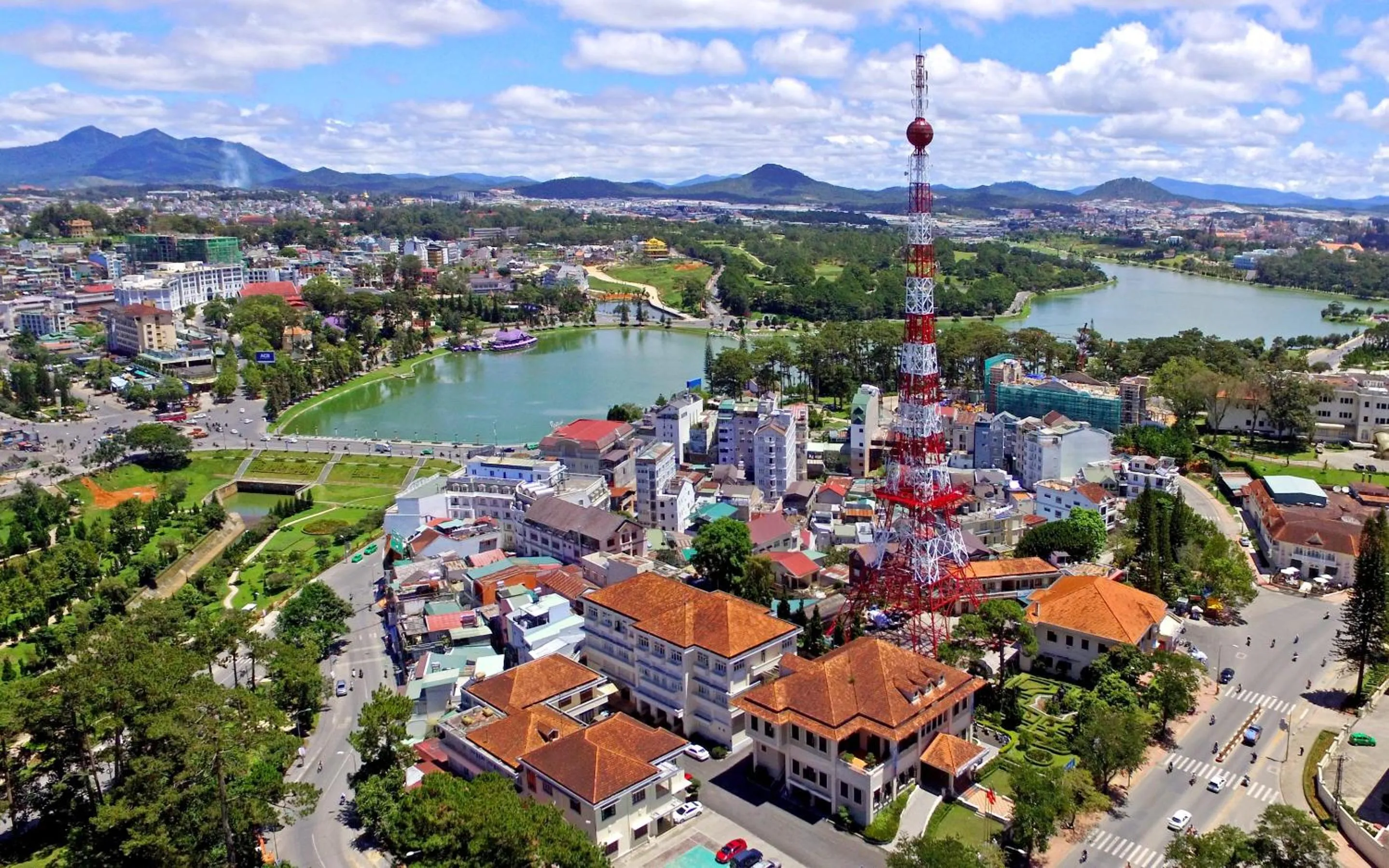 Natural landscape in Hoa Dat Da Lat Hotel