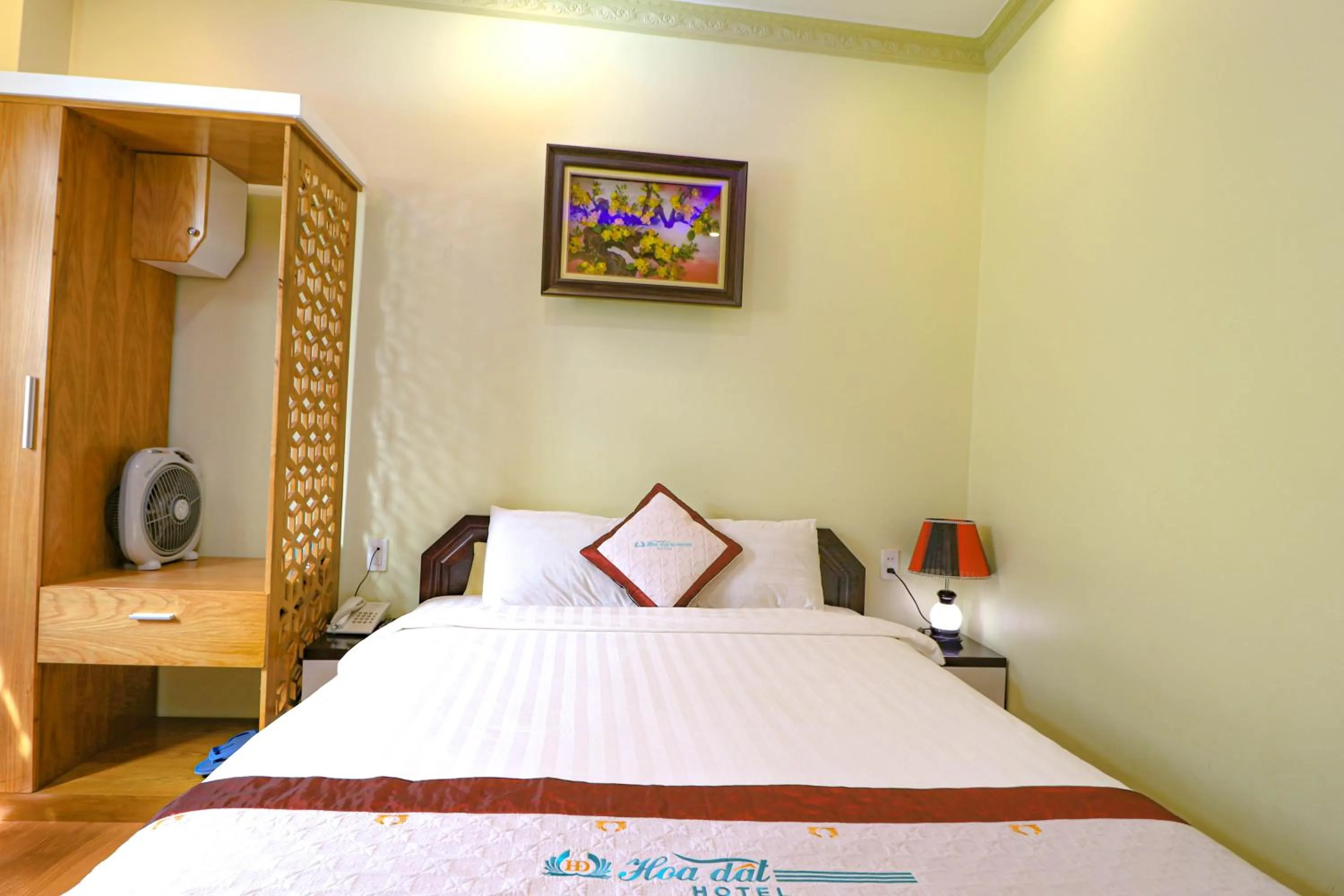 Bed in Hoa Dat Da Lat Hotel