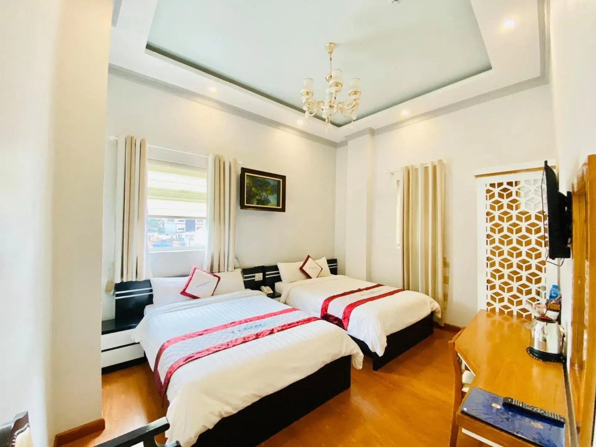 Photo of the whole room, Bed in Hoa Dat Da Lat Hotel Photo of the whole room, Bed in Hoa Dat Da Lat Hotel