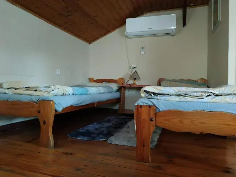 Studio - Split Level in beit nofesh waiss Studio - Split Level in beit nofesh waiss
