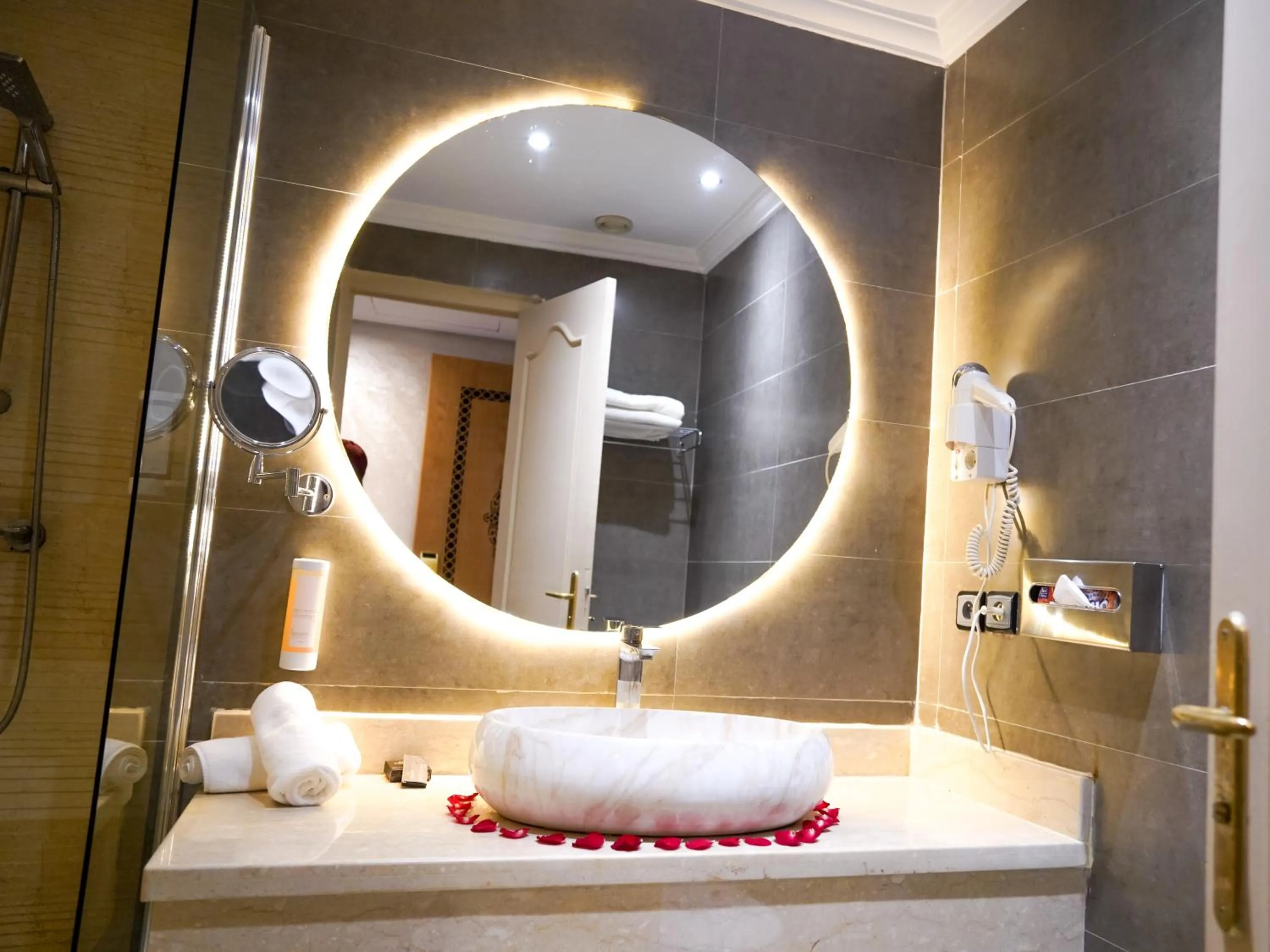 Bed in Menzeh Zalagh 2Boutique Hôtel & Sky