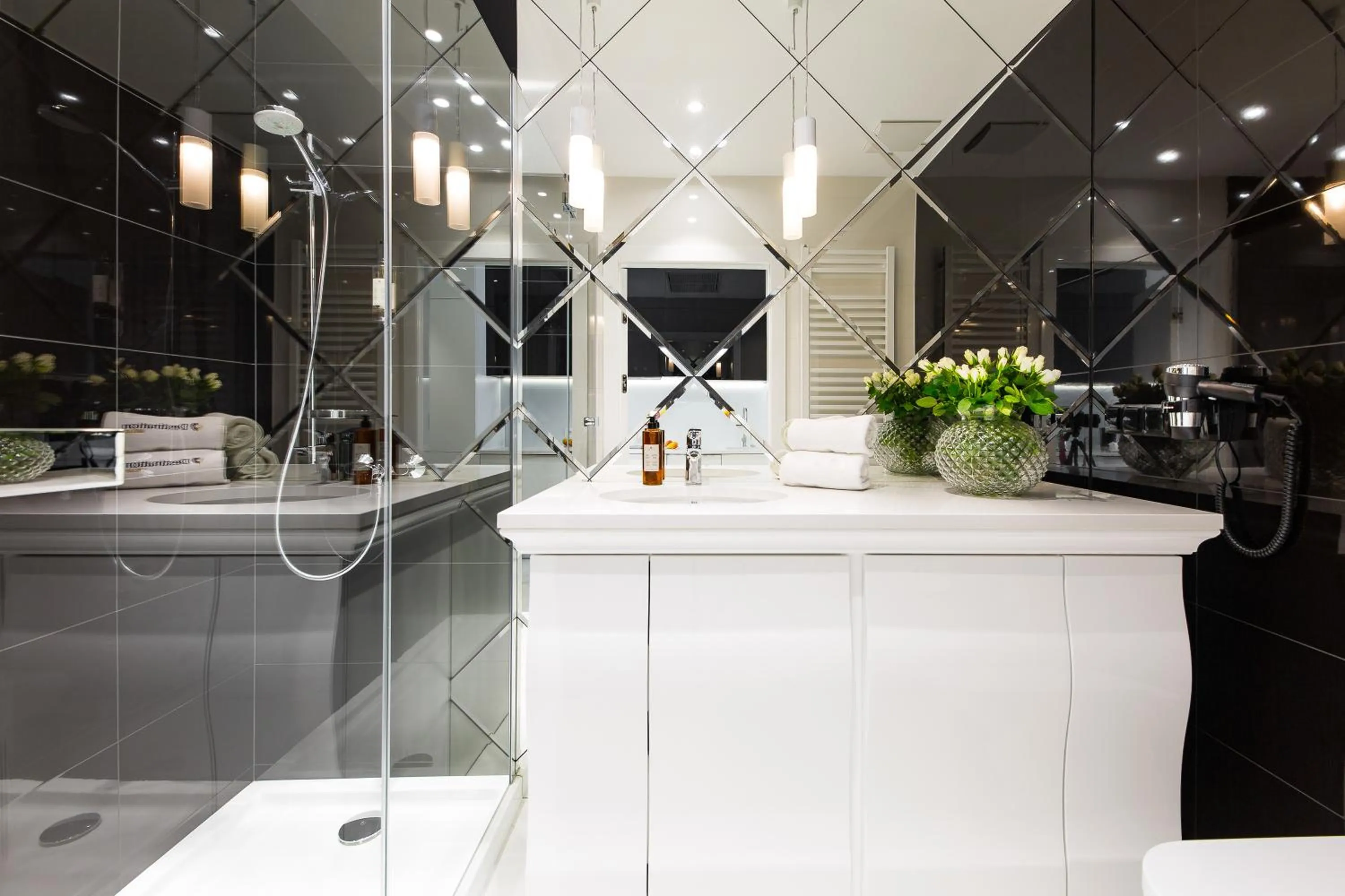 Shower in Dune Beach Resort