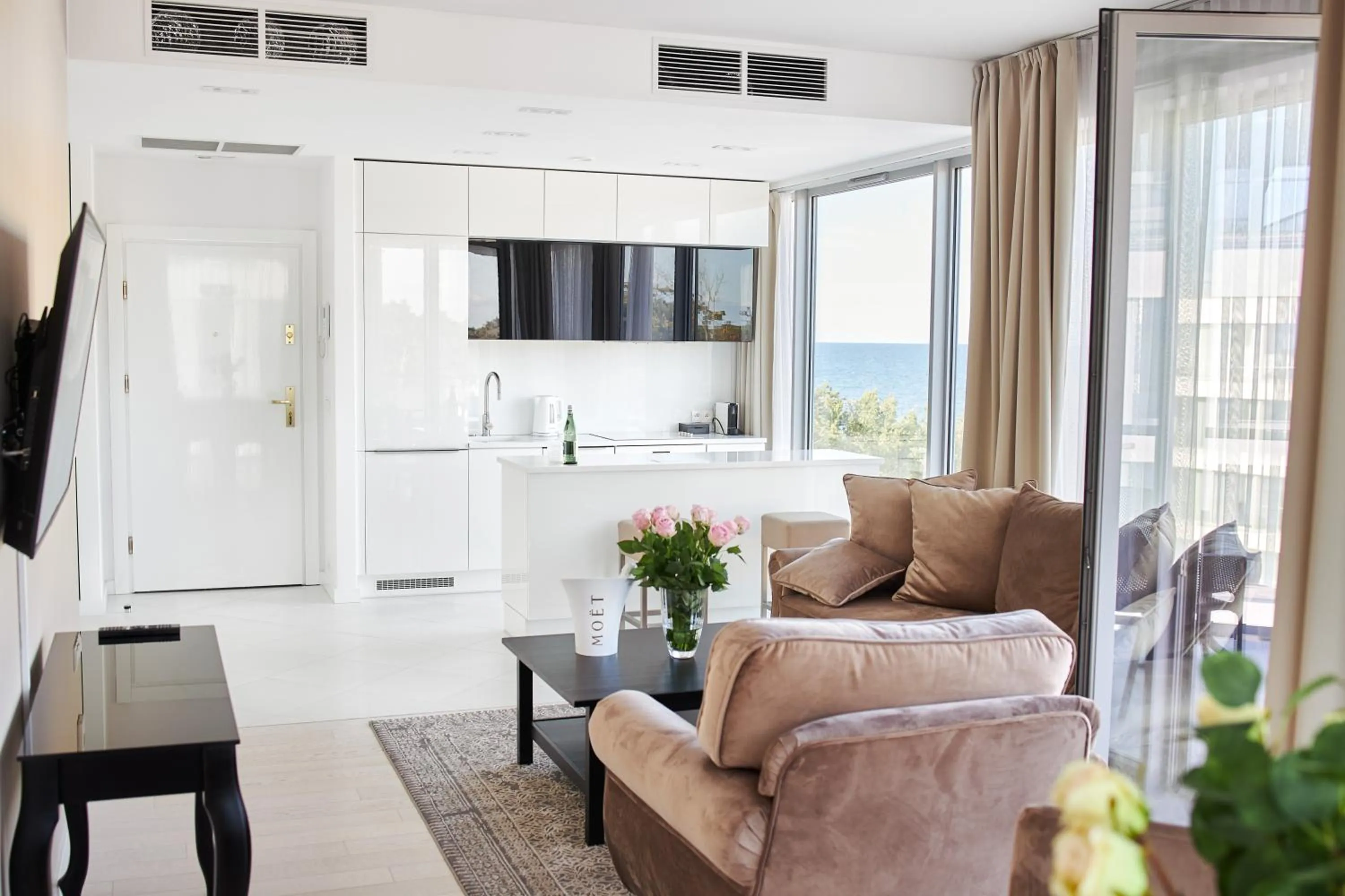 TV and multimedia in Dune Beach Resort