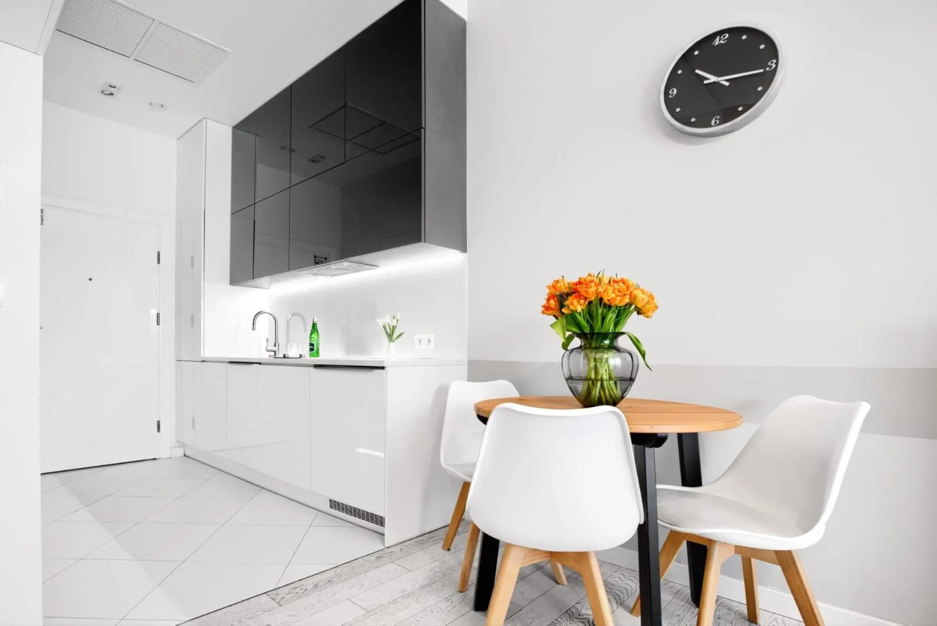 Kitchen or kitchenette in Dune Beach Resort