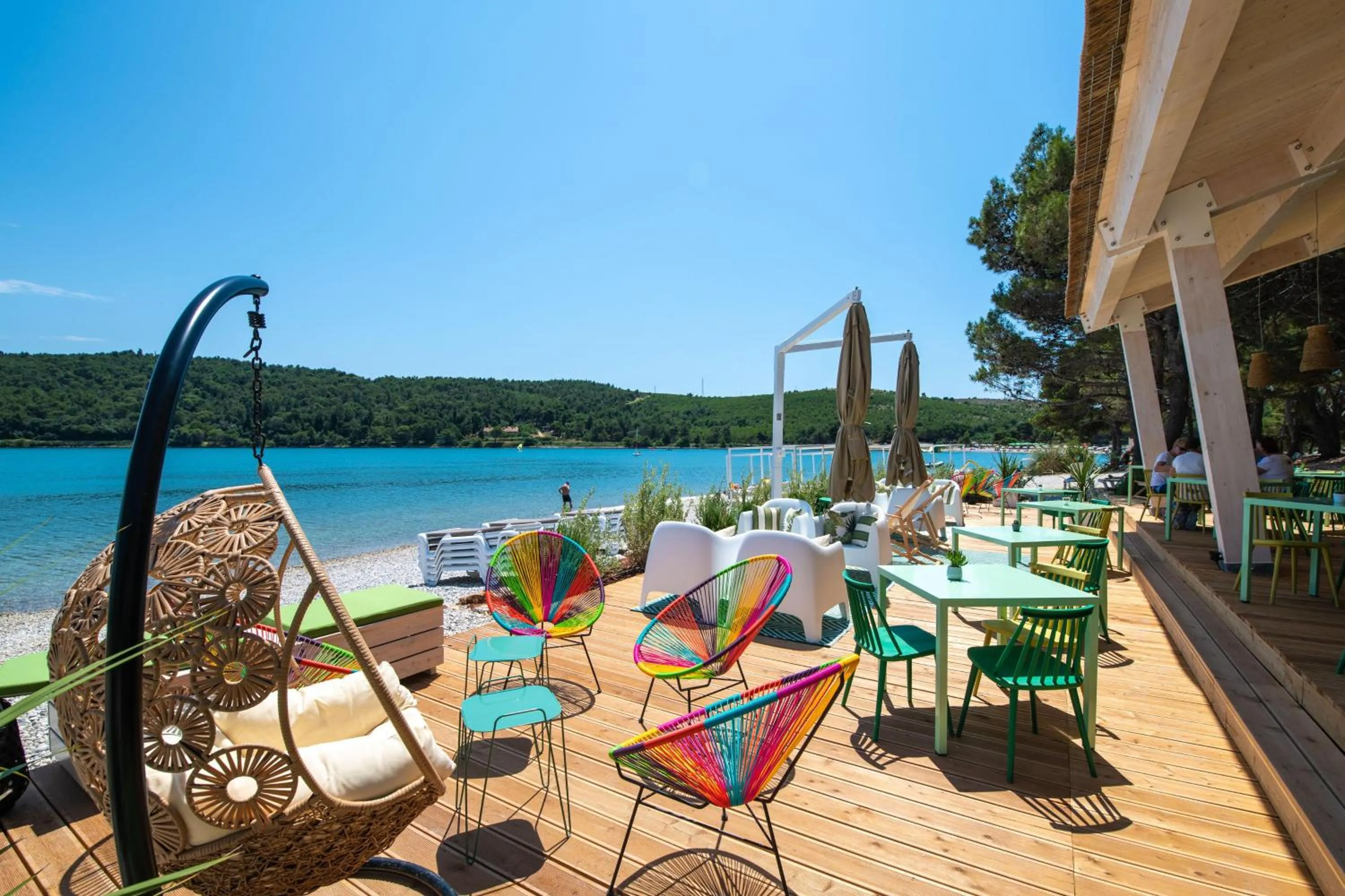 Restaurant/places to eat in Arena One 99 Glamping