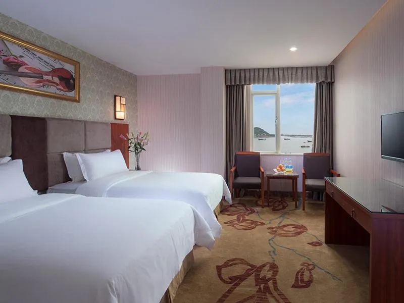 Vienna Hotel Guangdong Shanwei Feicui Bay