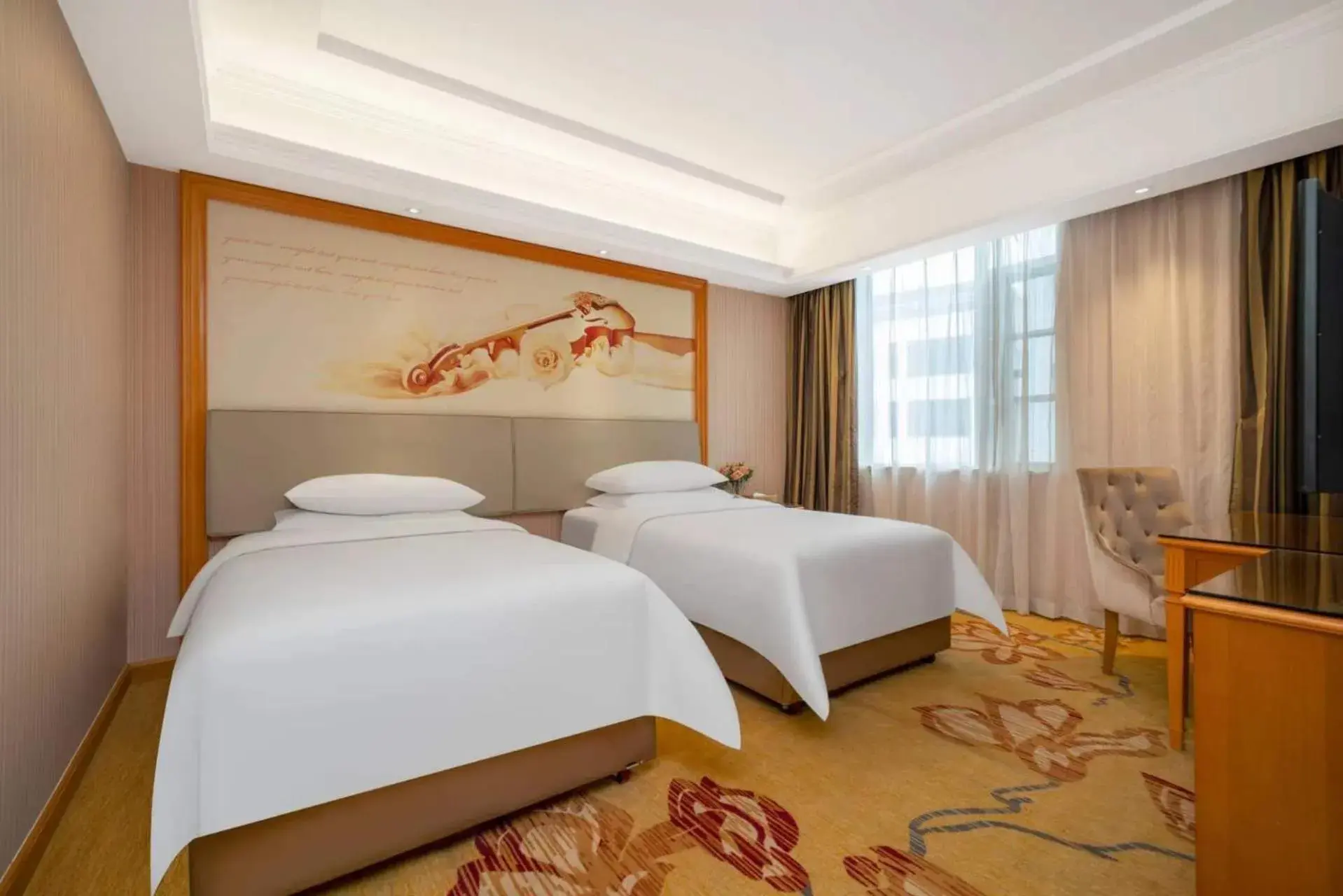 Bed in Vienna Hotel Shenzhen Longshen Subway Station Bed in Vienna Hotel Shenzhen Longshen Subway Station