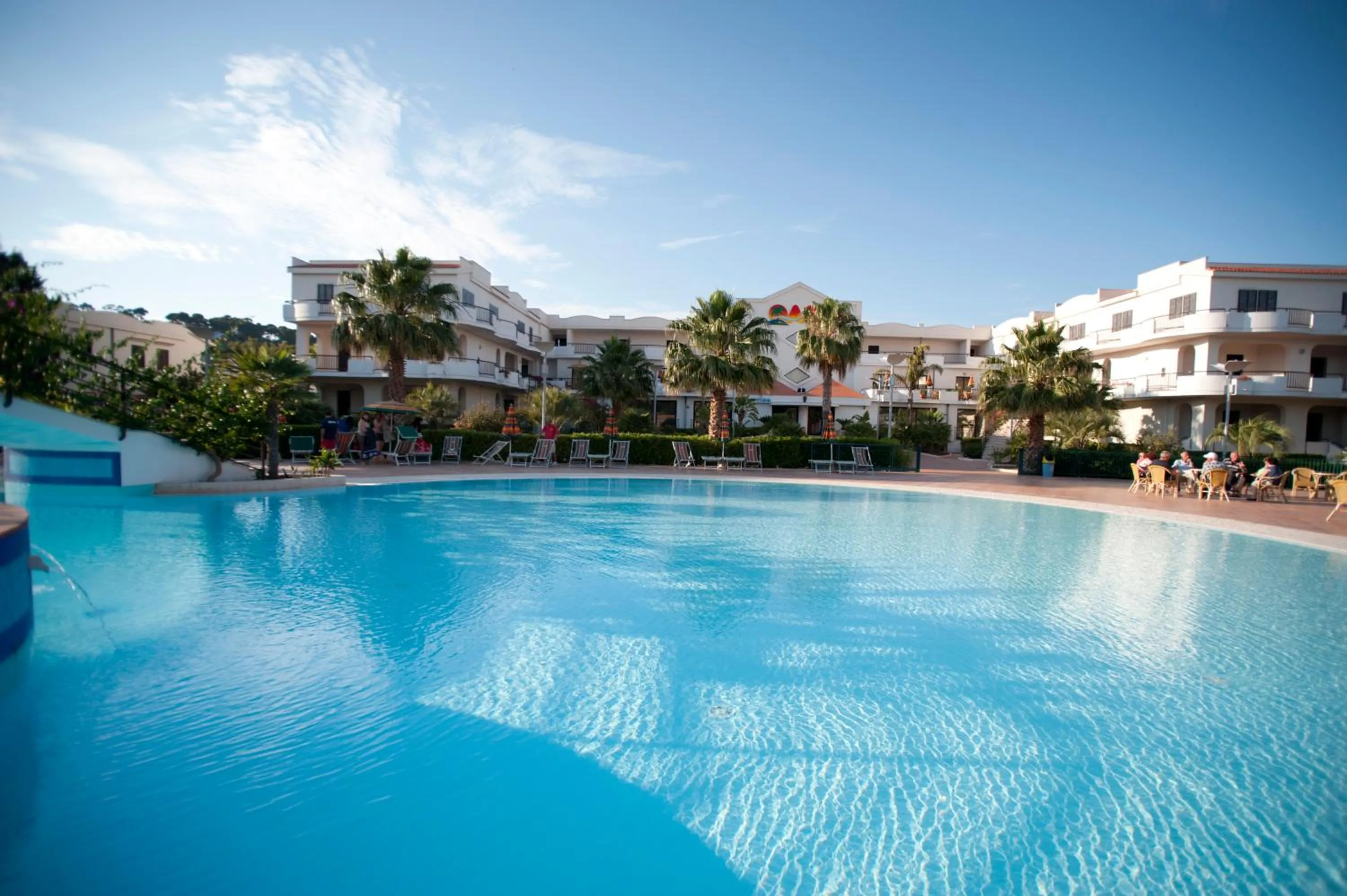 Swimming pool in Oasiclub Hotel