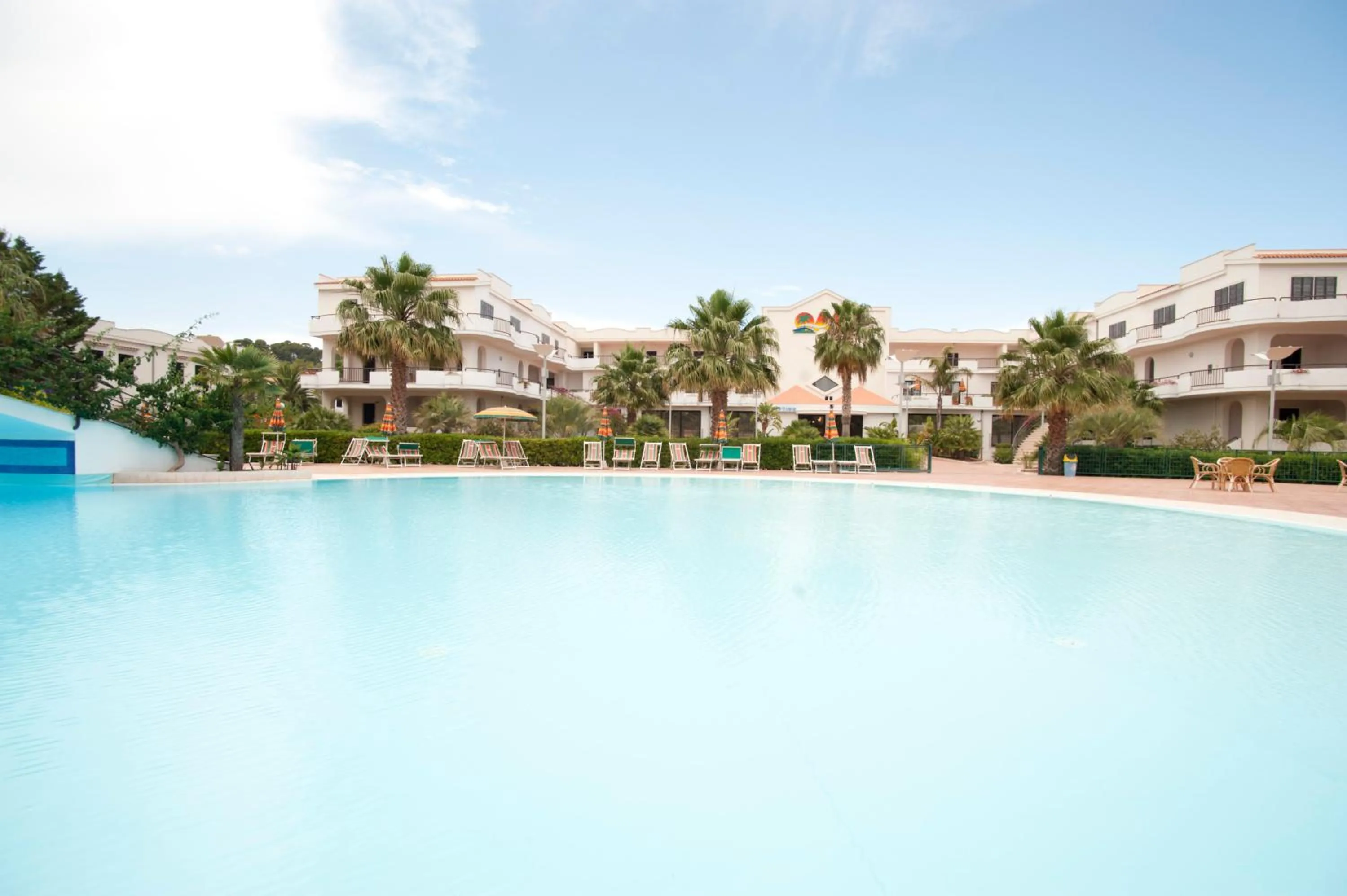 Swimming pool in Oasiclub Hotel