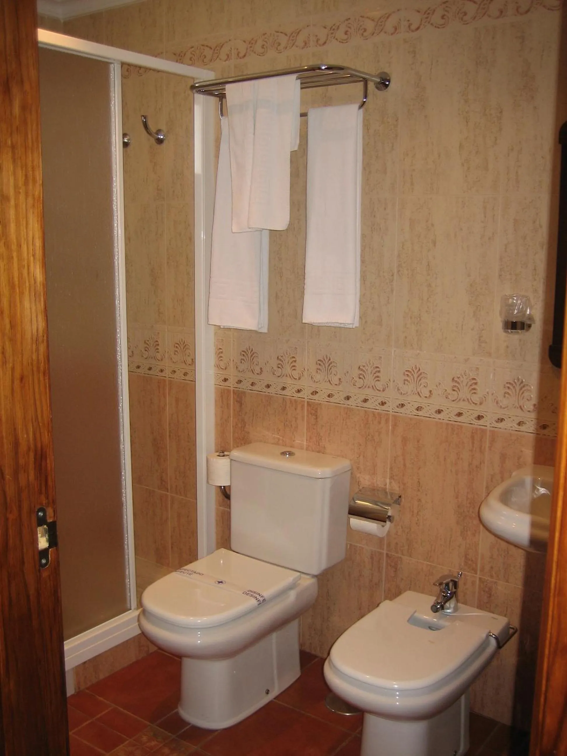 Bathroom in Hotel Doña Isabel