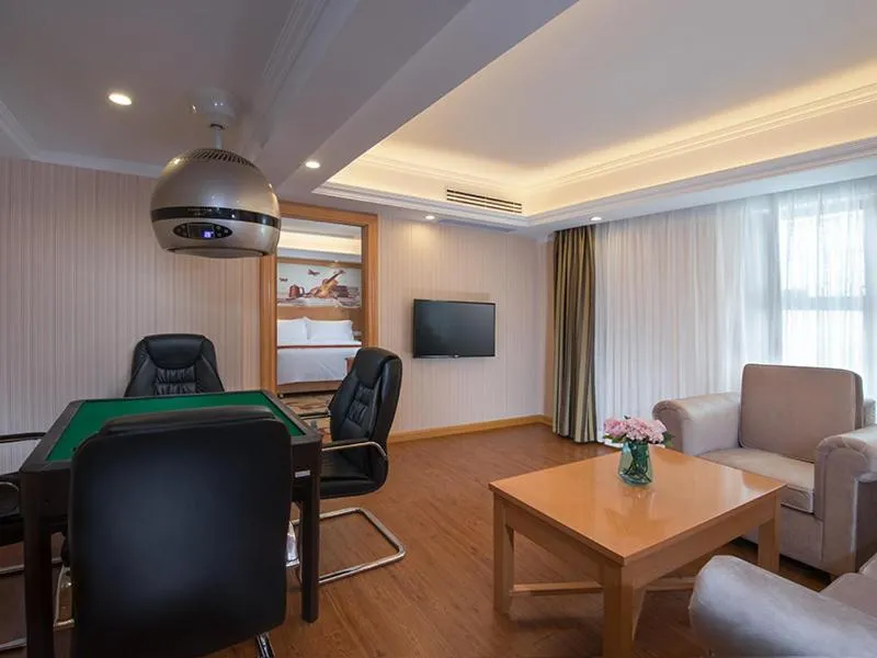 Vienna Hotel Xixiang Gushu