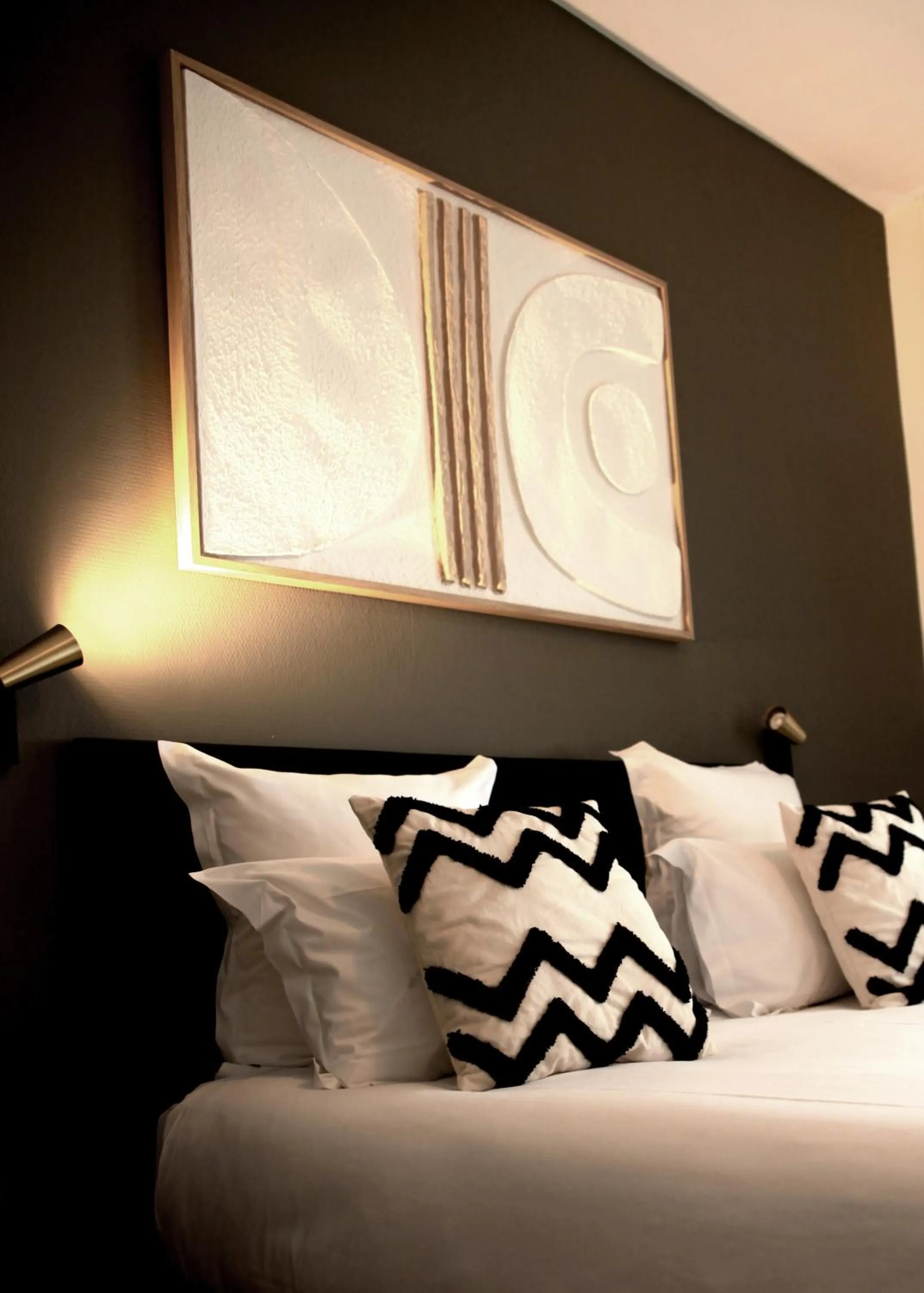 Bed in Hotel Restaurant Les Capucins