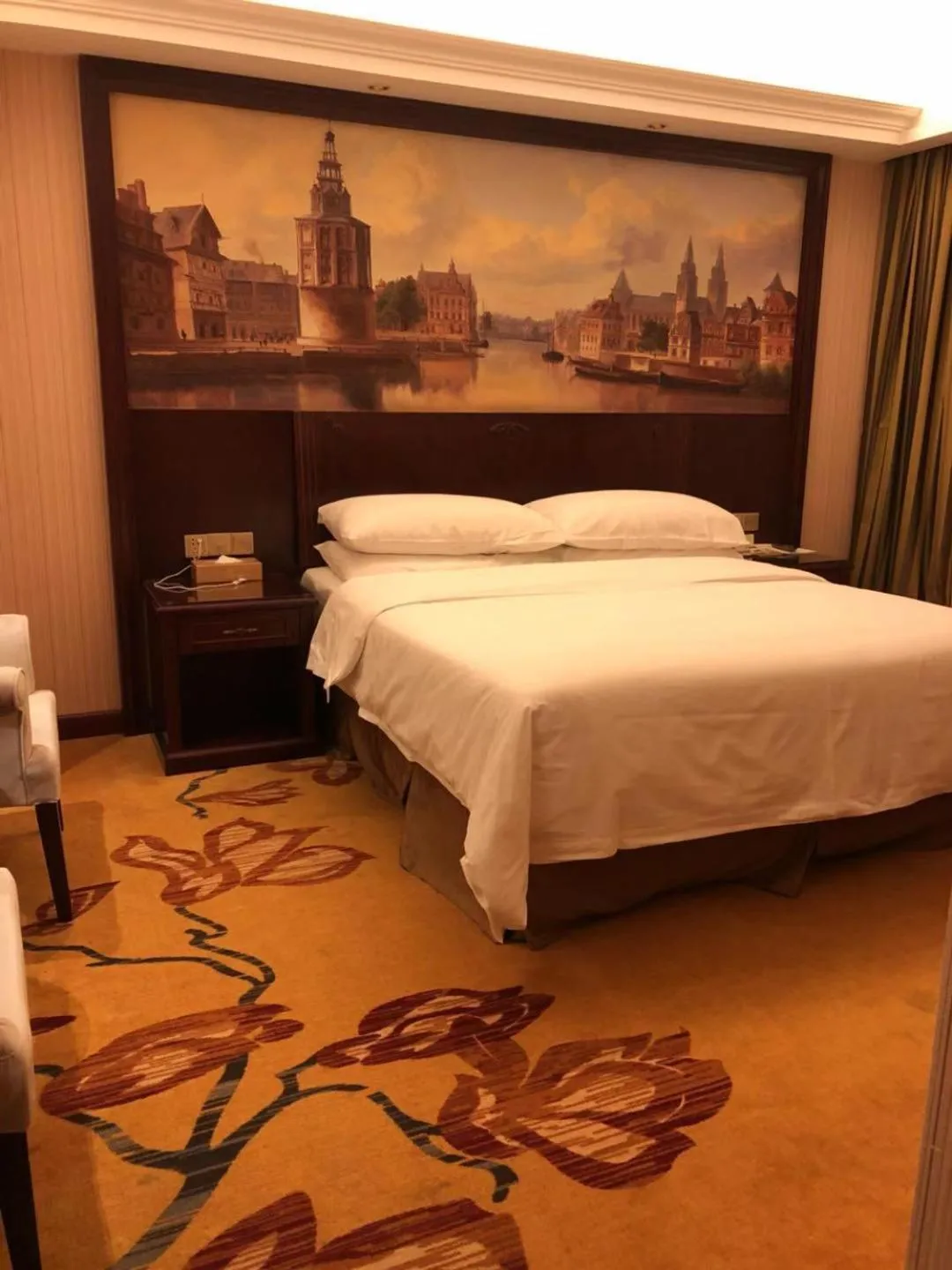 Bed in Vienna Hotel Guangdong Donguan Daling Mountain Sports Park