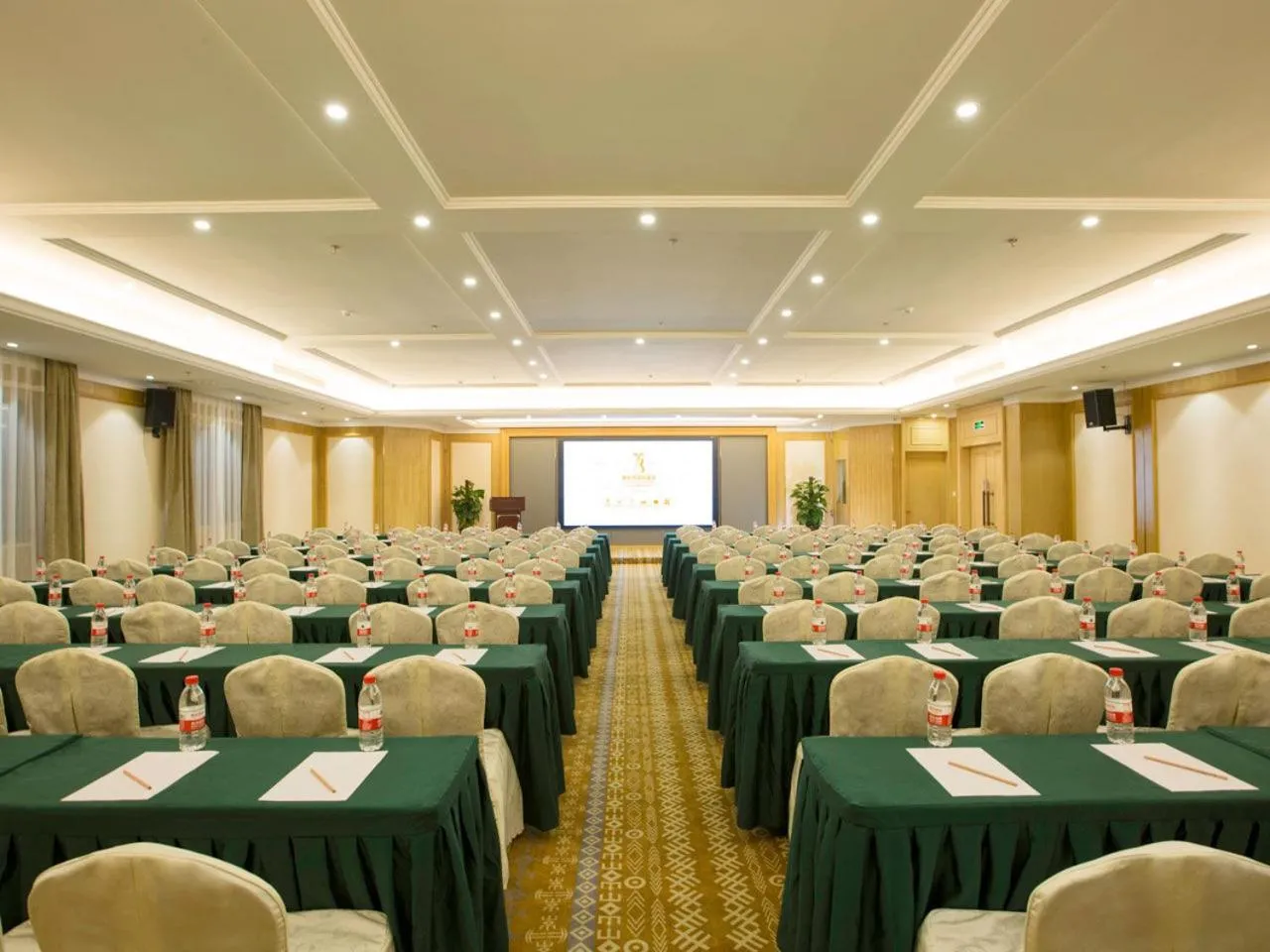 Vienna International Hotel Xian High Technology Road