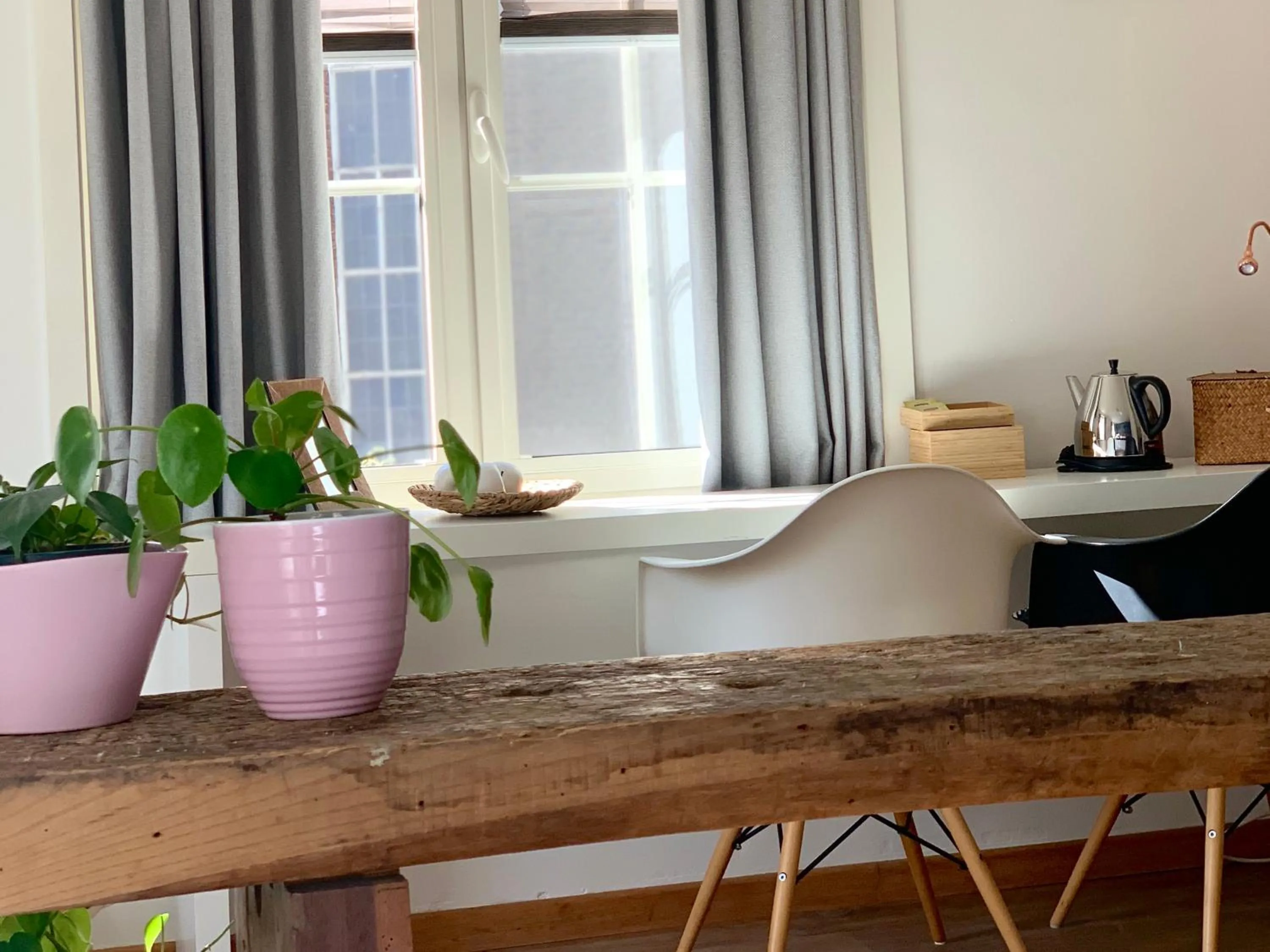 hair dresser in Hotel Au Nom De Dieu