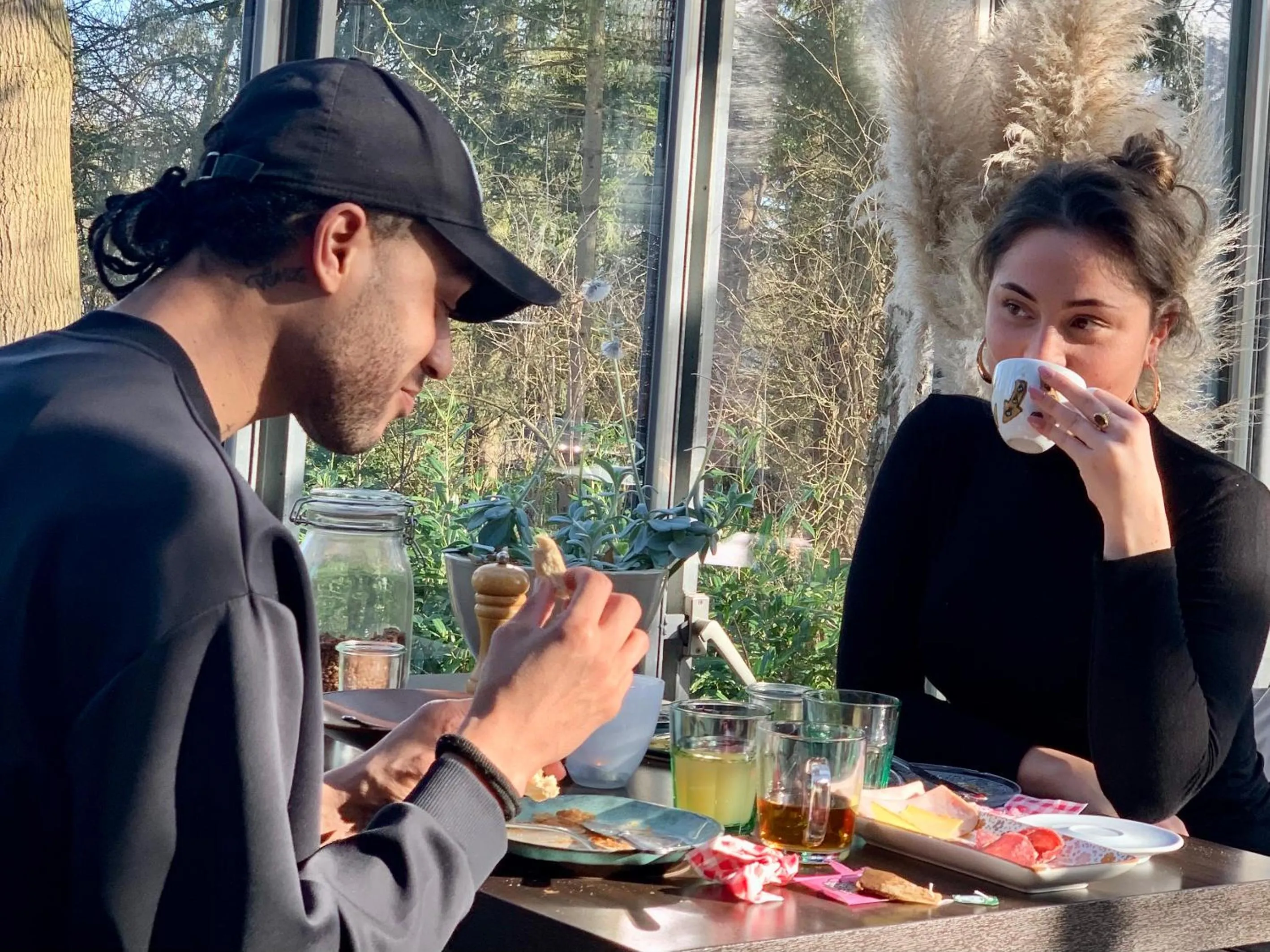 Hotel Au Nom De Dieu