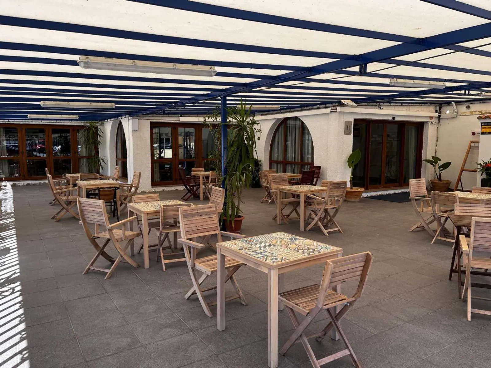 Balcony/Terrace in Hotel Blason Junior