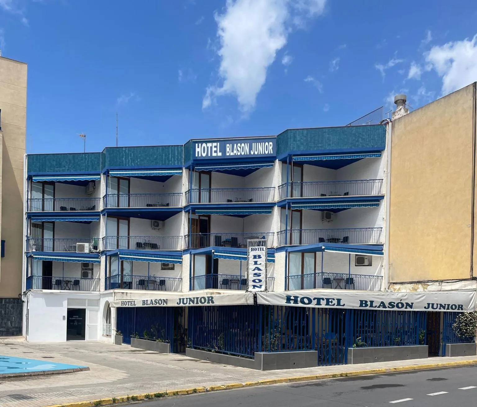 Property building in Hotel Blason Junior
