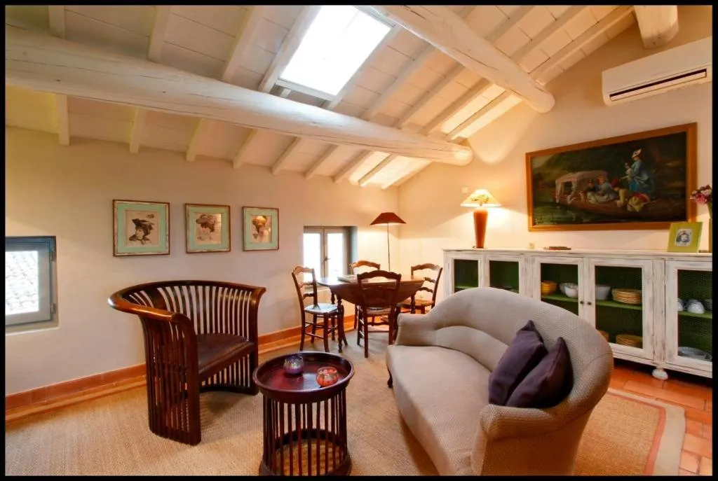 TV and multimedia in Maison De La Bourgade
