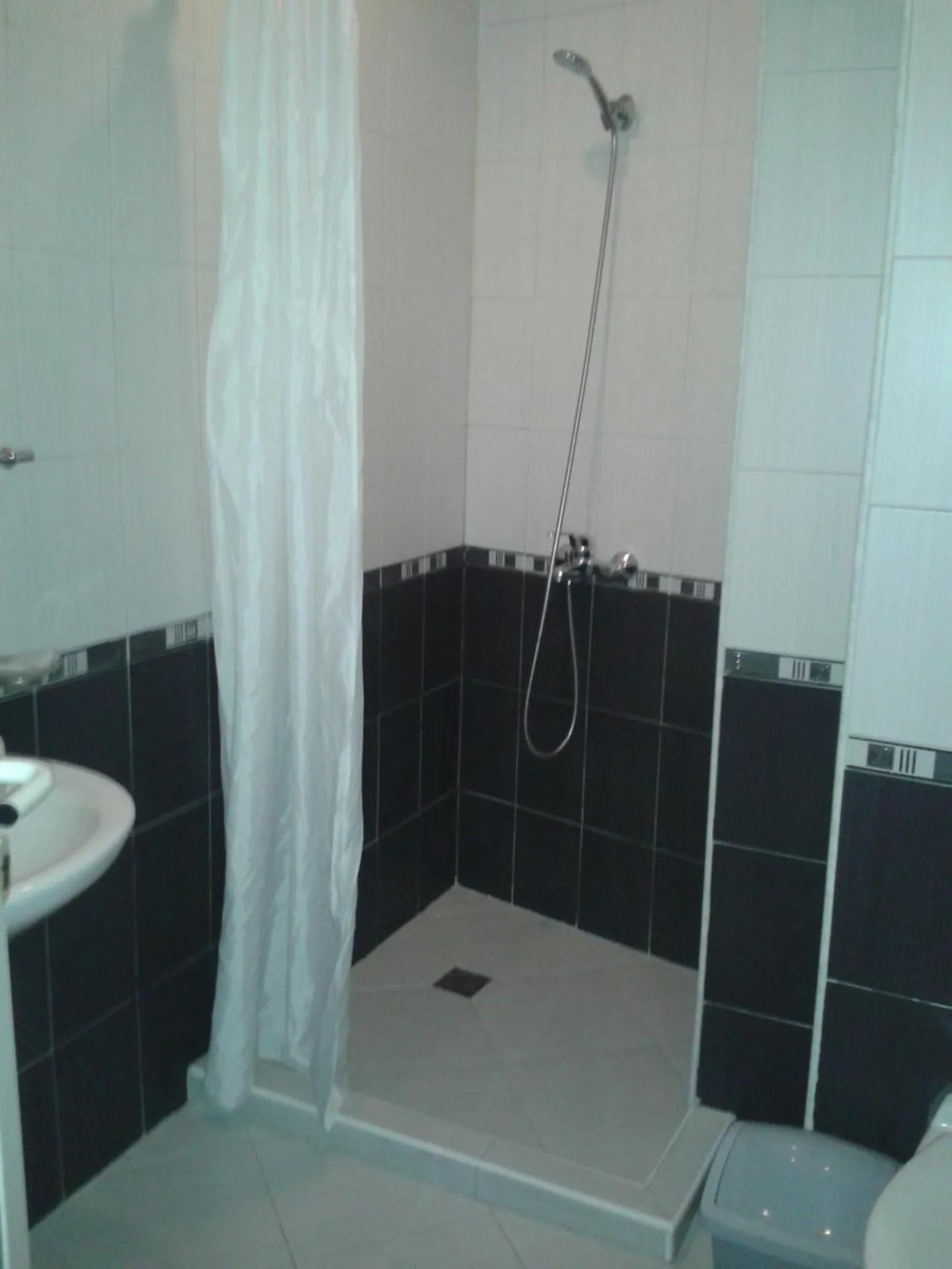 Bathroom in Hotel Seasons 2