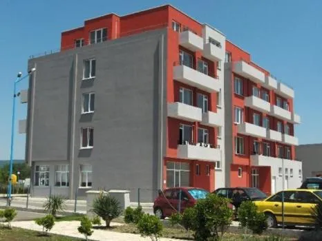 Property building in Hotel Seasons 2