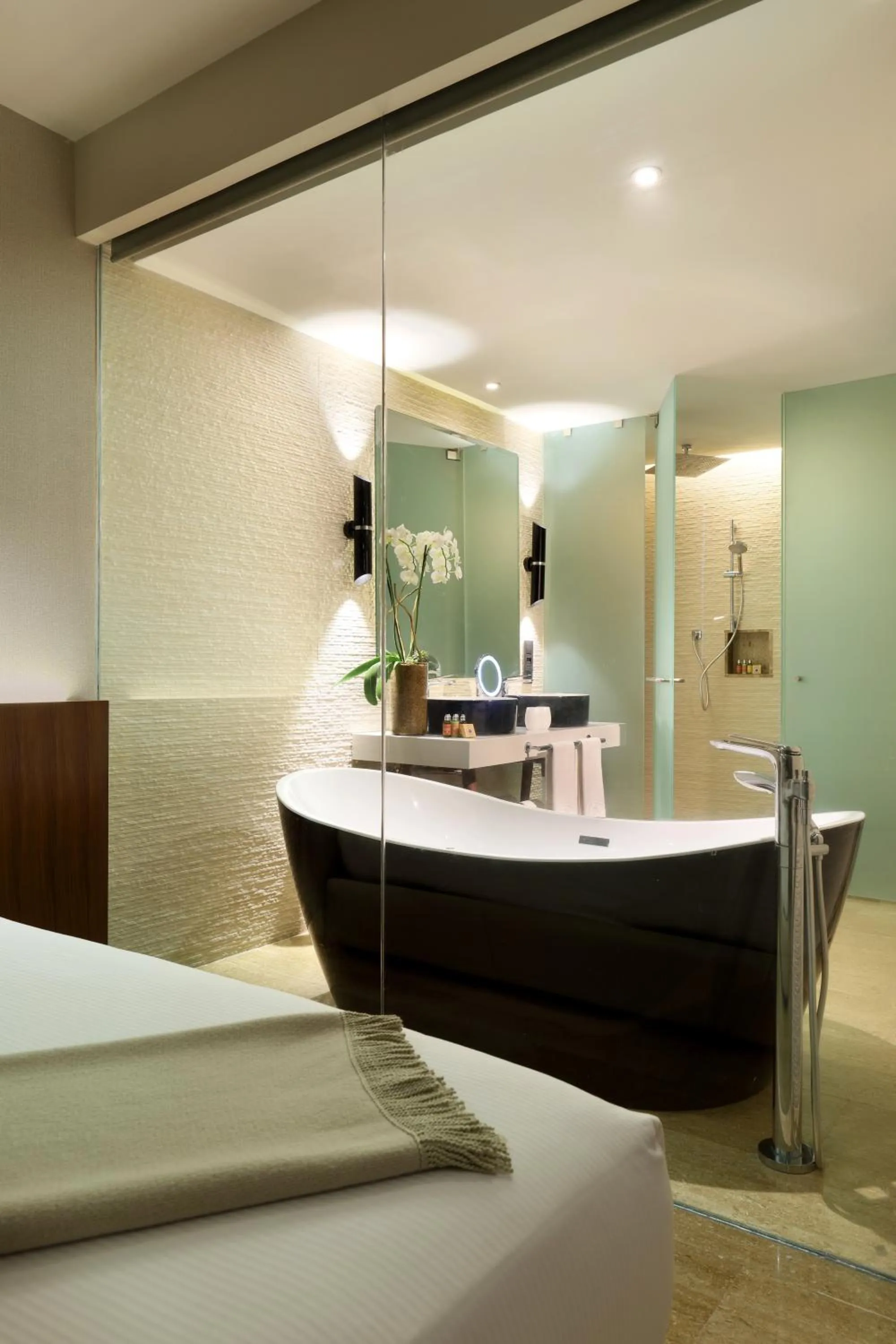 Bathroom, Bed in Grand Palladium Select Costa Mujeres - All Inclusive
