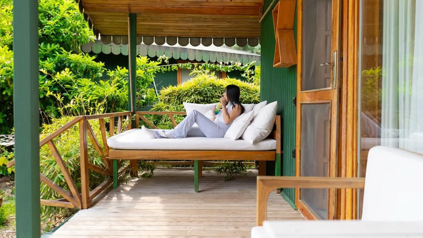 Etenna Beach Bungalows