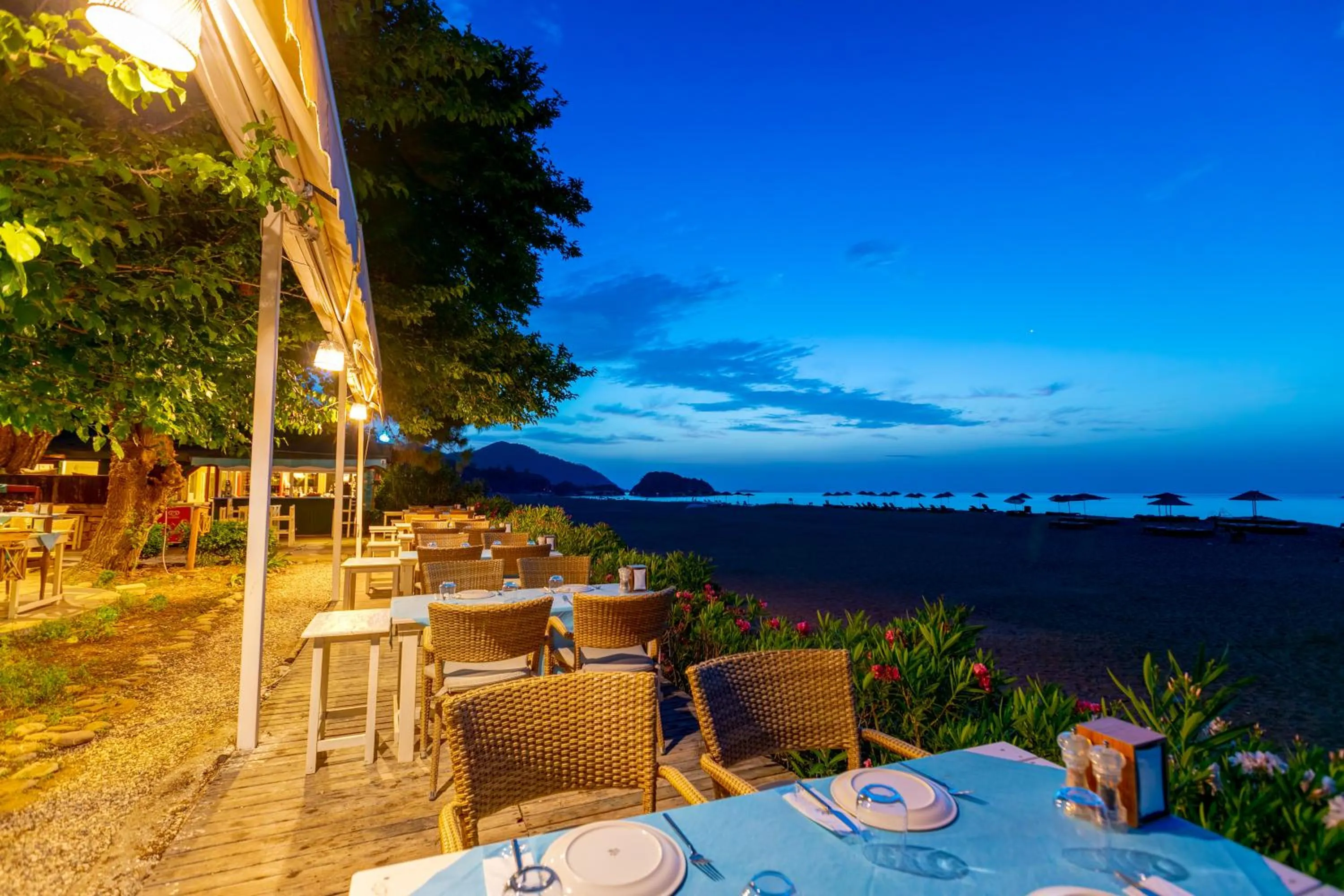 Etenna Beach Bungalows