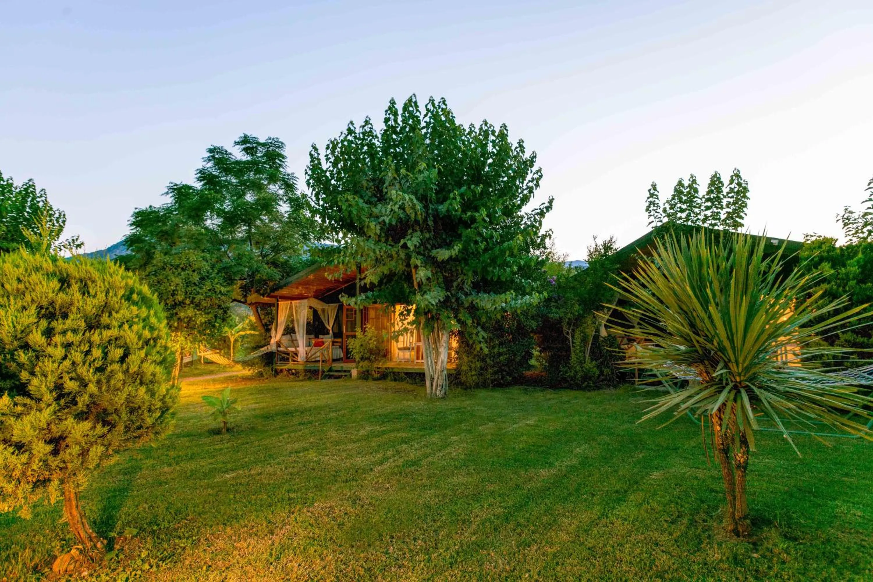 Etenna Beach Bungalows