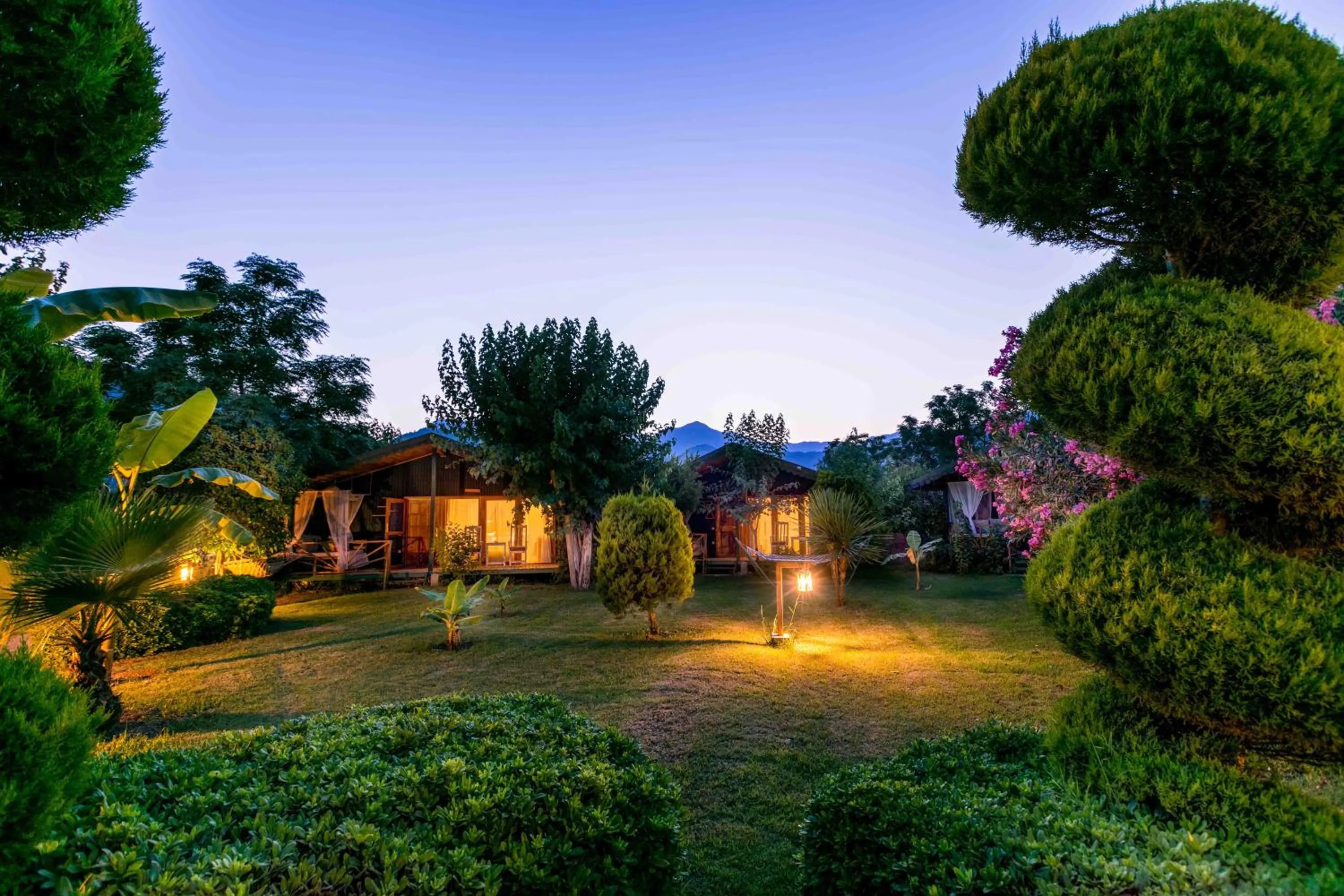 Etenna Beach Bungalows