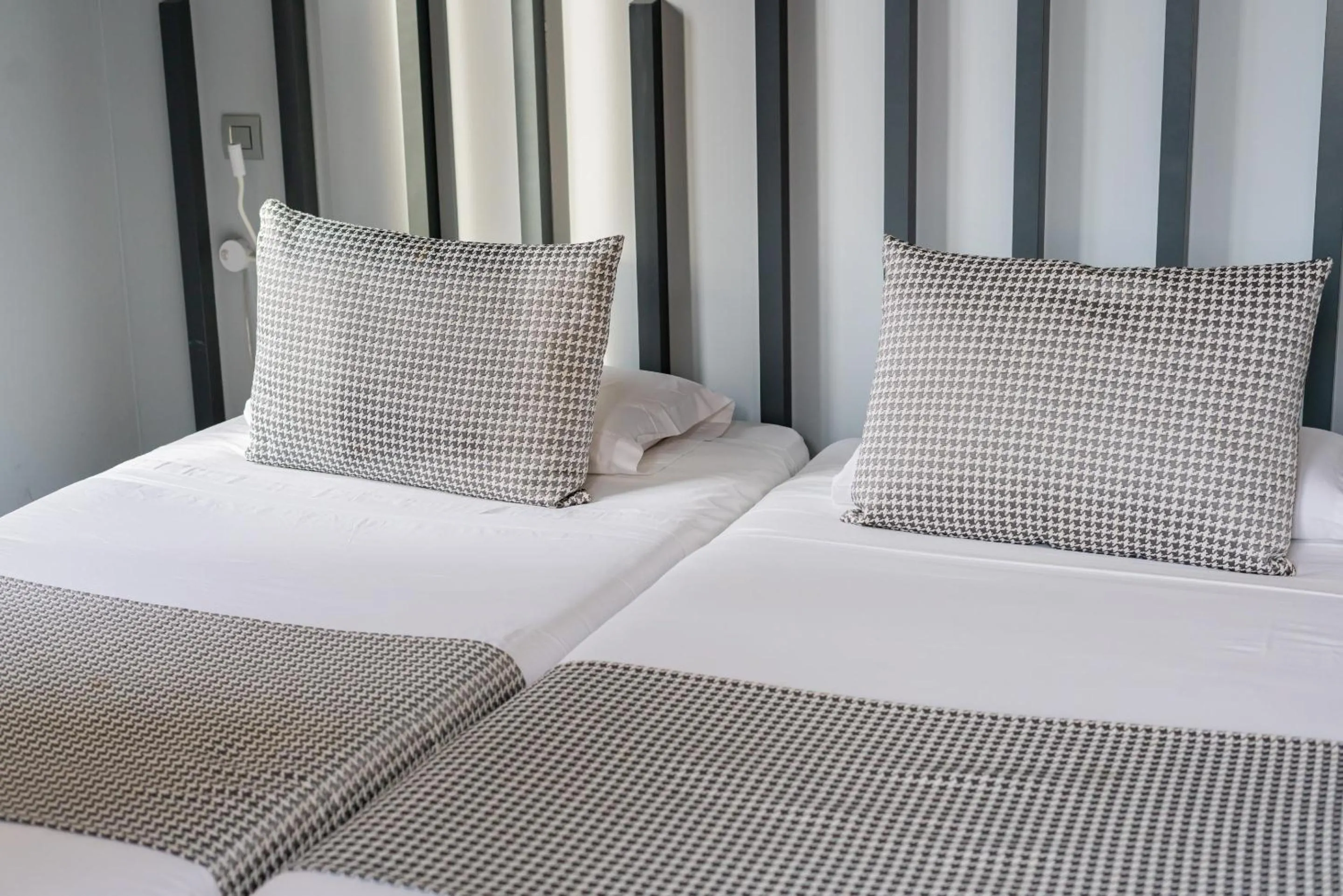 Bedroom, Bed in Hostal Carmen-Gran Vía