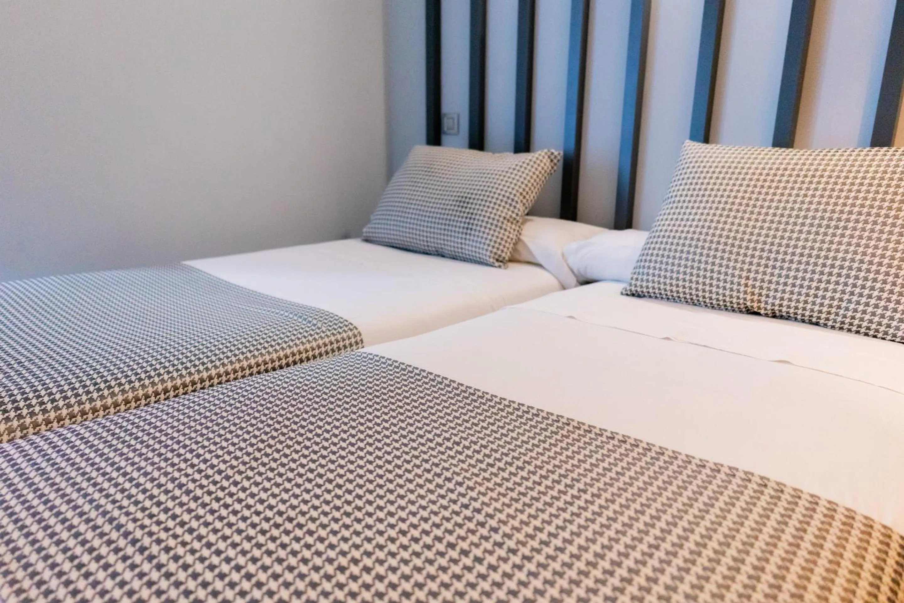 Bedroom, Bed in Hostal Carmen-Gran Vía