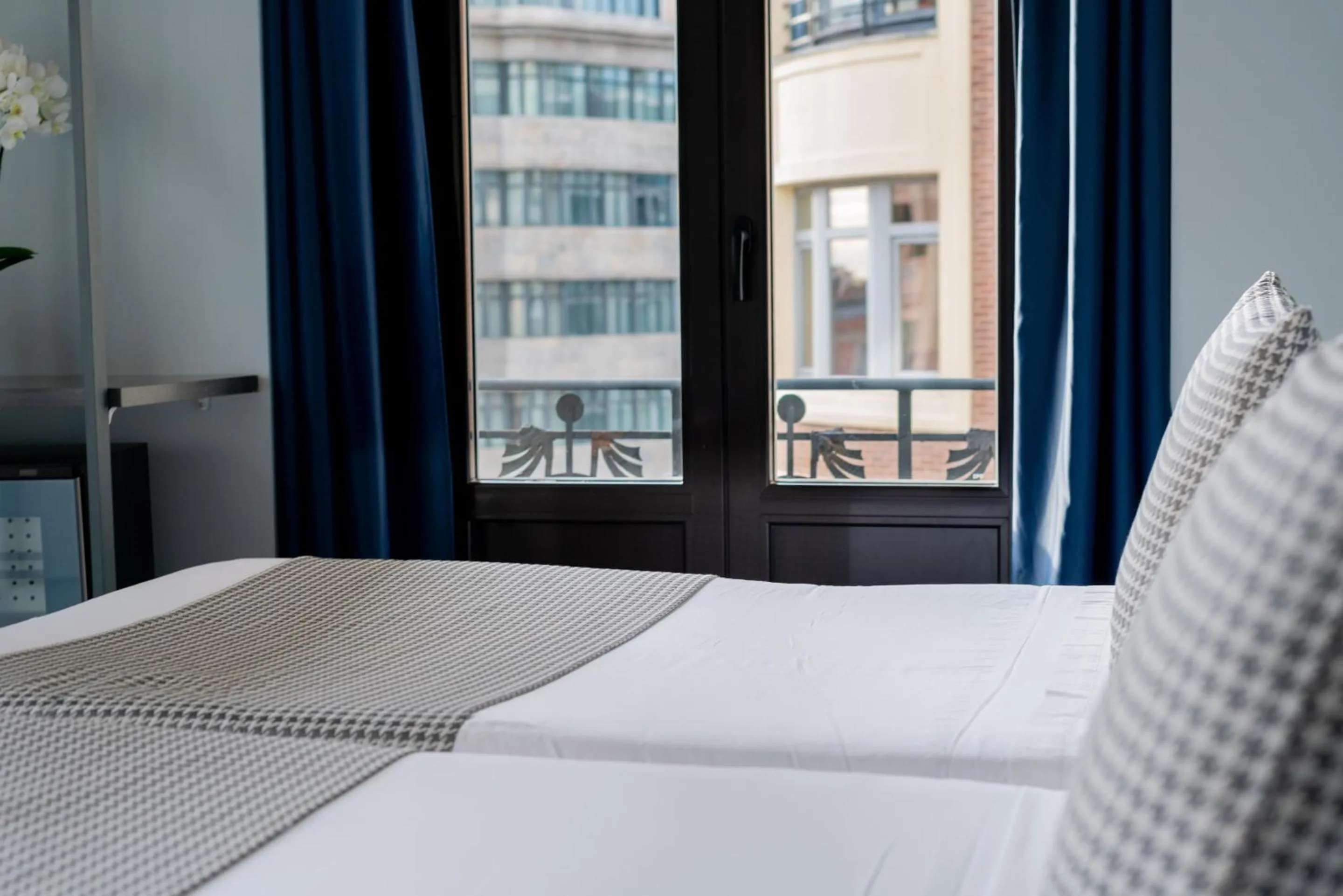 Bedroom, Bed in Hostal Carmen-Gran Vía