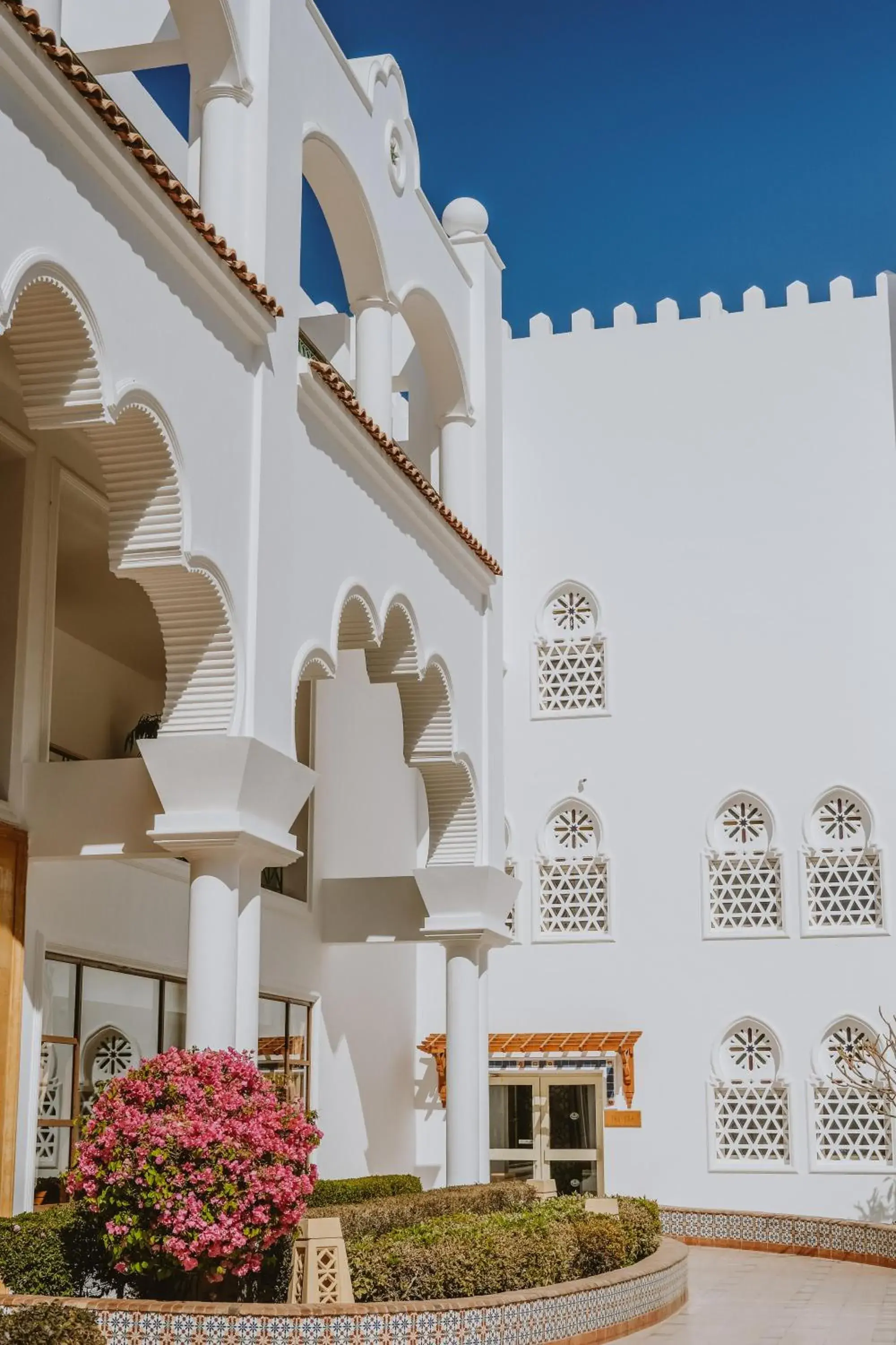 Property building in Baron Palms Adults Friendly Only 16 years plus Boutique Hotel Style Property building in Baron Palms Adults Friendly Only 16 years plus Boutique Hotel Style