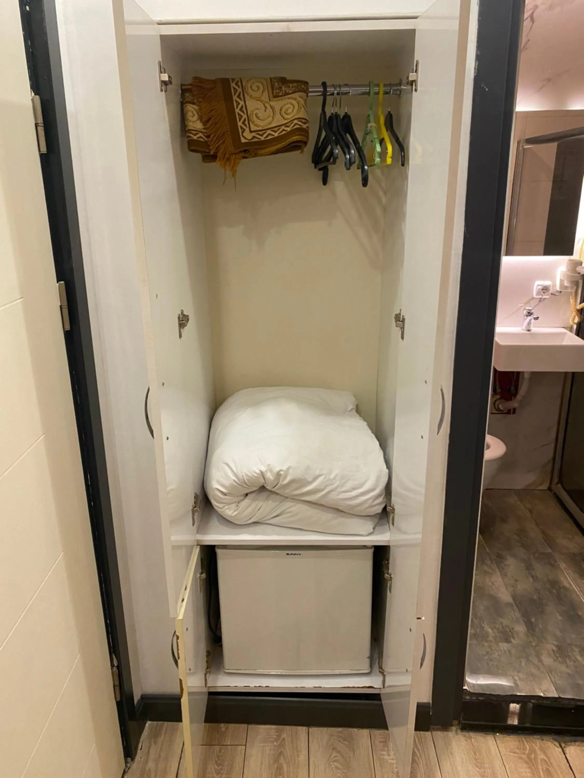 Photo of the whole room in Dolce Vita Suite Hotel