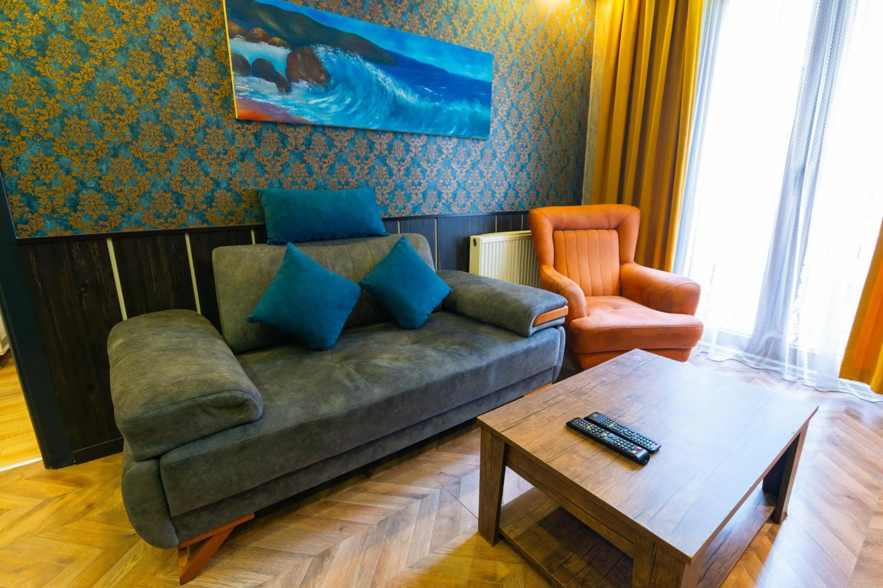 Living room in Dolce Vita Suite Hotel