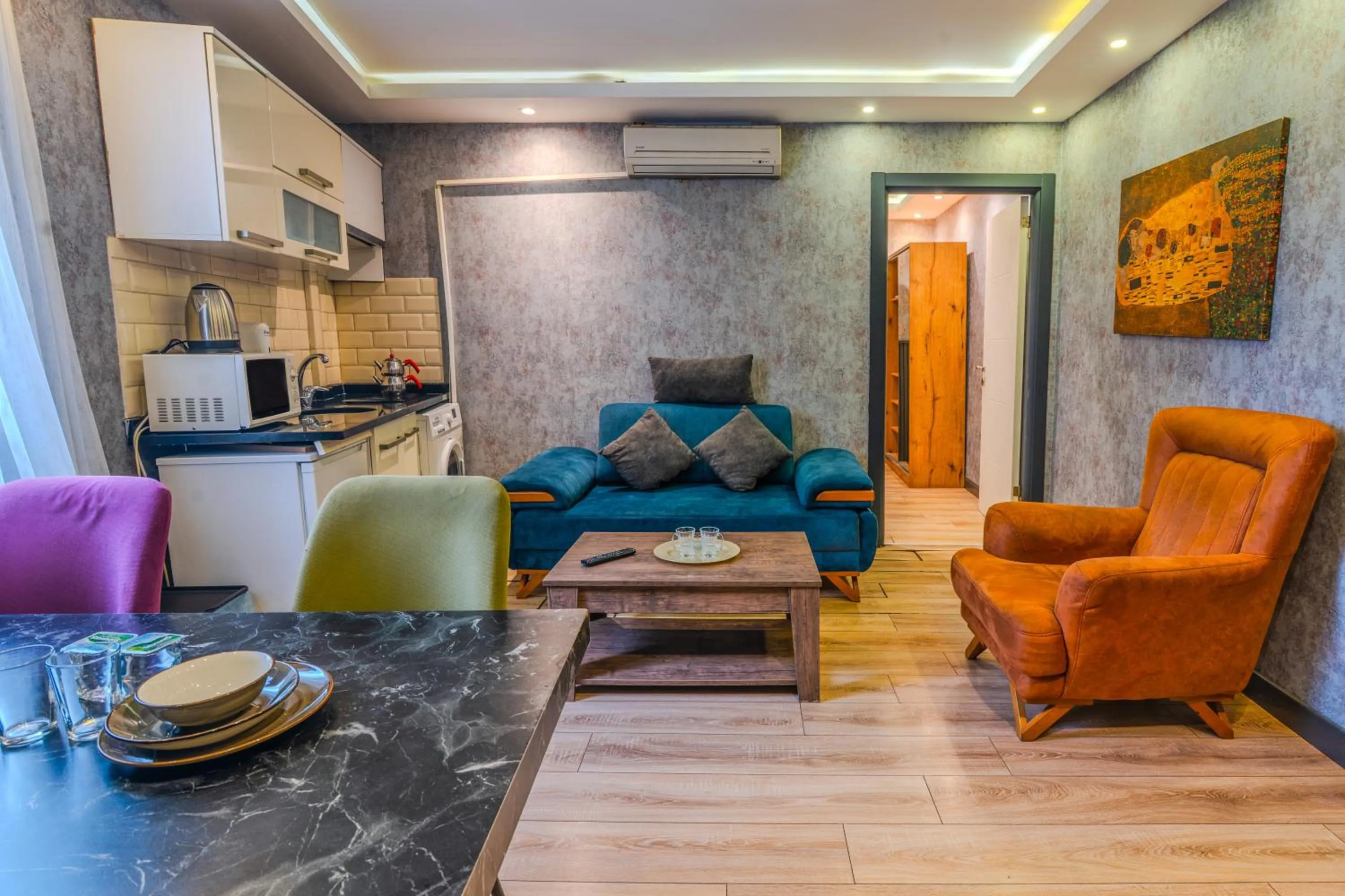 Kitchen or kitchenette in Dolce Vita Suite Hotel