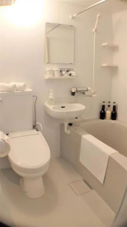 Toilet in Bande Hotel Osaka