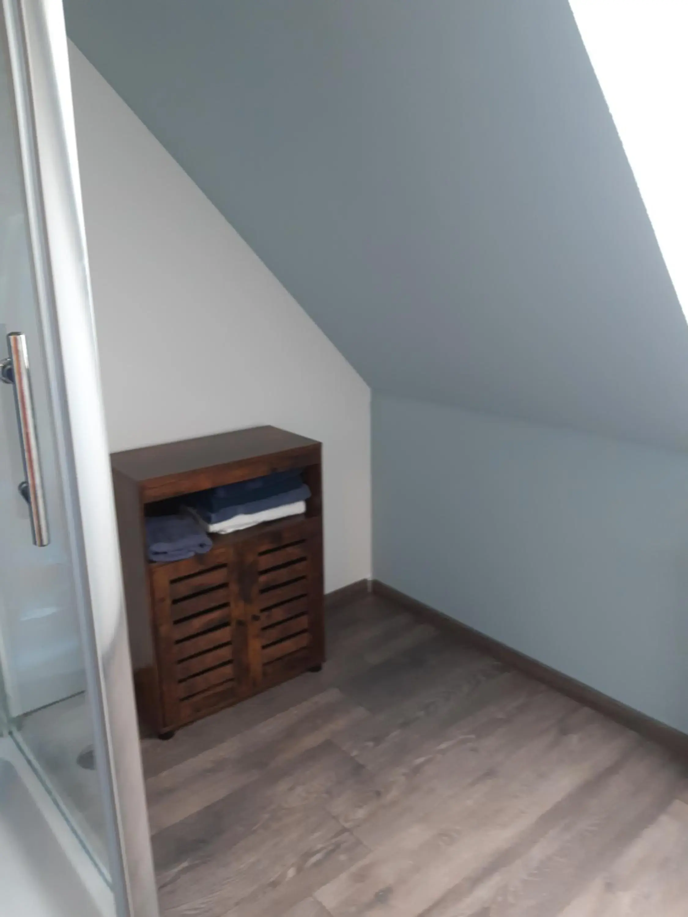 Single Room with Shared Shower and Toilet - single occupancy in JaNettes Gästehaus Single Room with Shared Shower and Toilet - single occupancy in JaNettes Gästehaus
