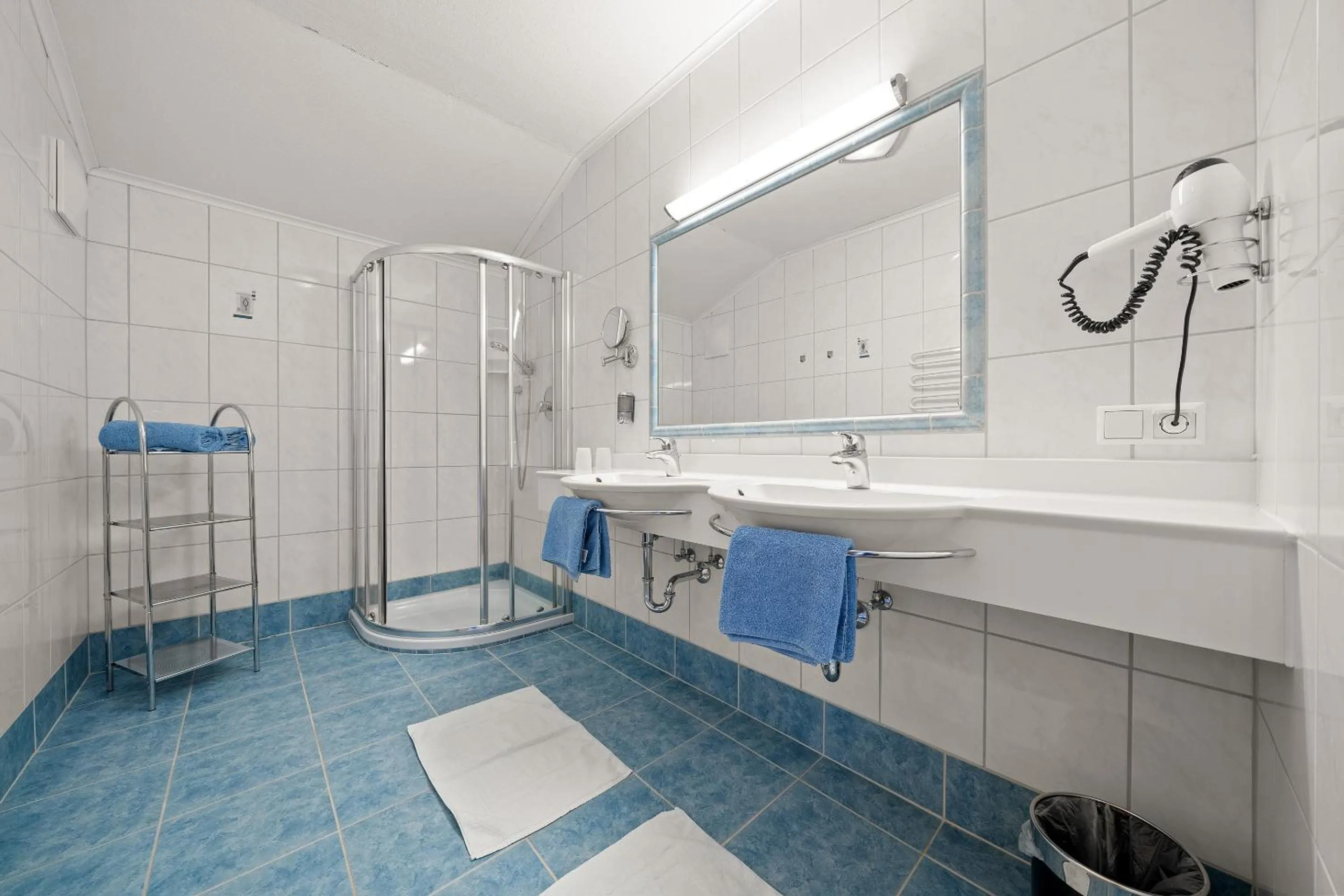 Shower in Aparthotel Sunrise